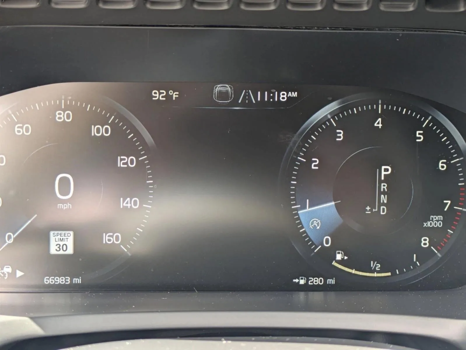 2019 Volvo XC90 T6 AWD R-Design photo 11