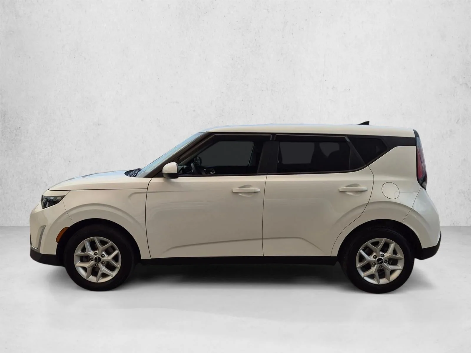 2023 Kia Soul LX IVT photo 8