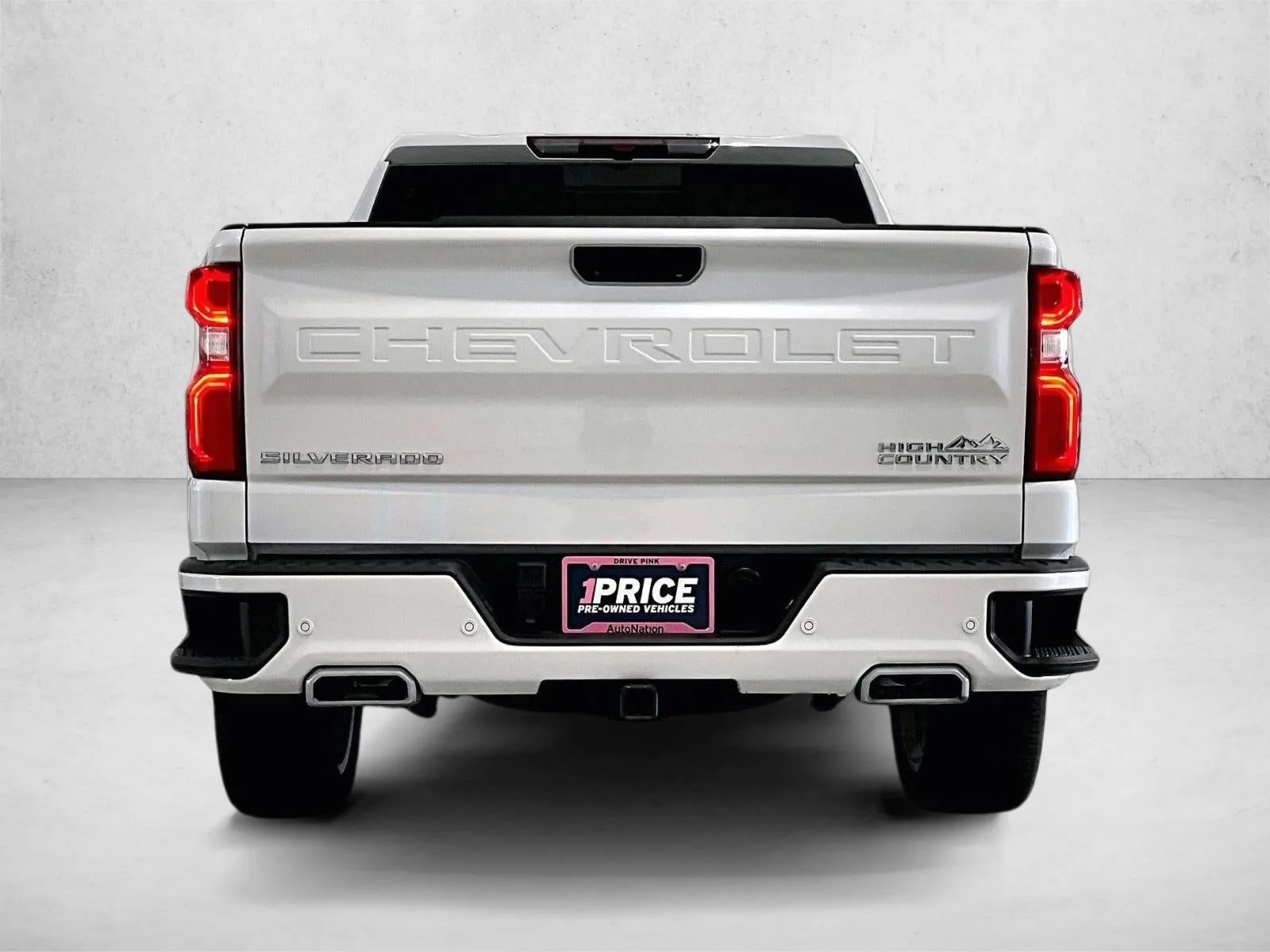 2024 Chevrolet Silverado 1500 High Country photo 4