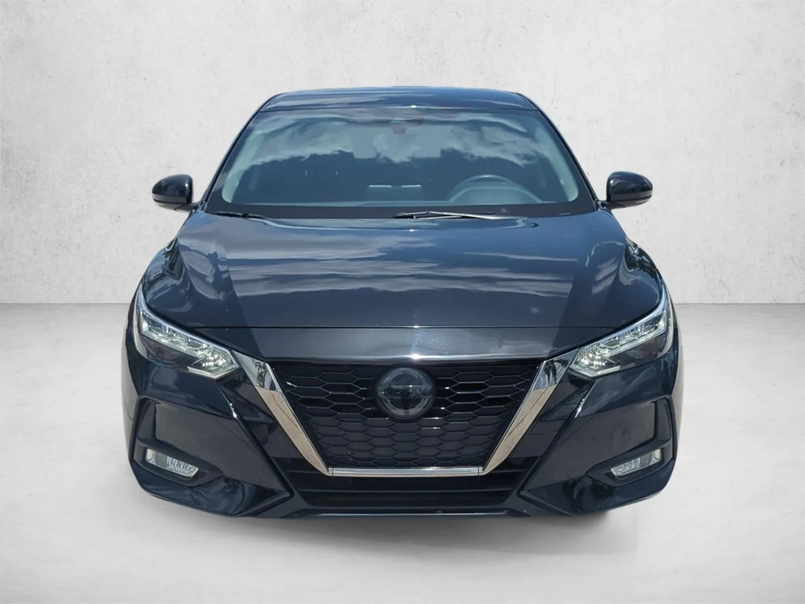 2020 Nissan Sentra SR CVT photo 2