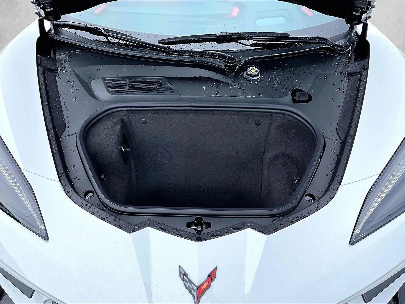 2025 Chevrolet Corvette Stingray 2LT photo 11