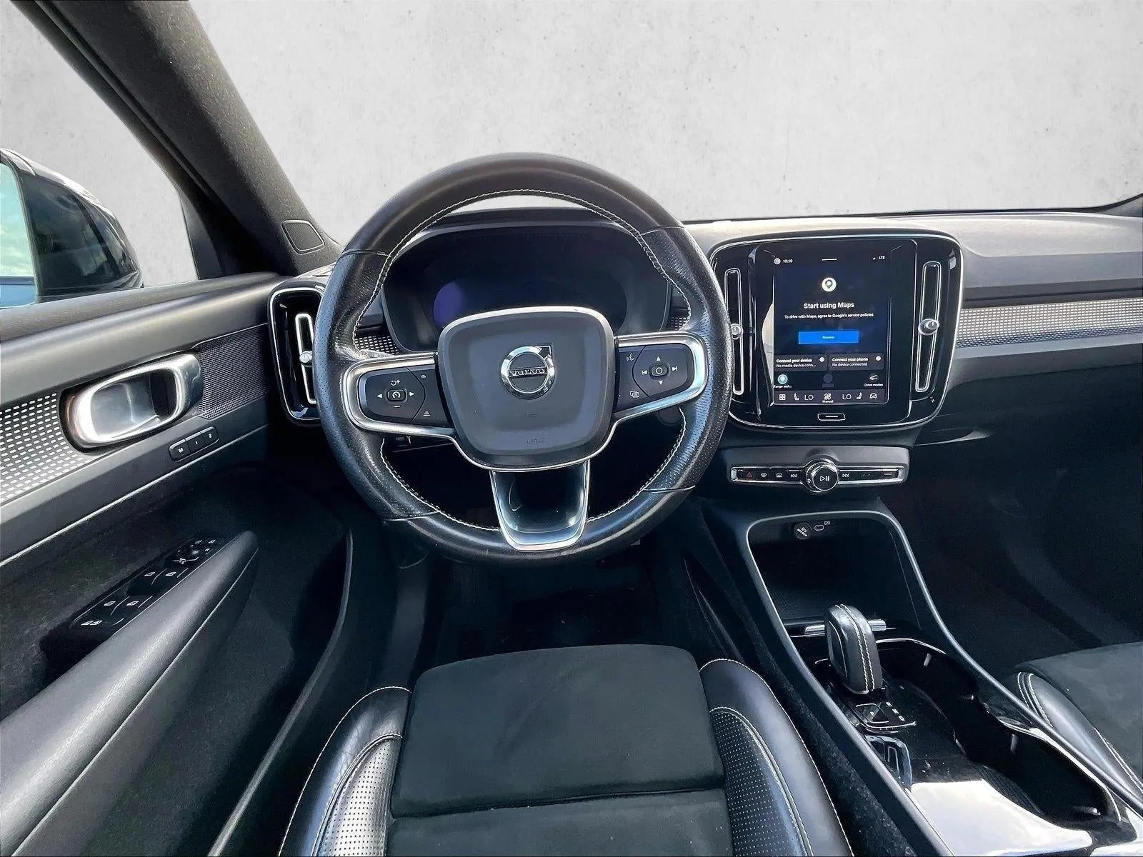 2021 Volvo XC40 Recharge Pure Electric Base photo 7