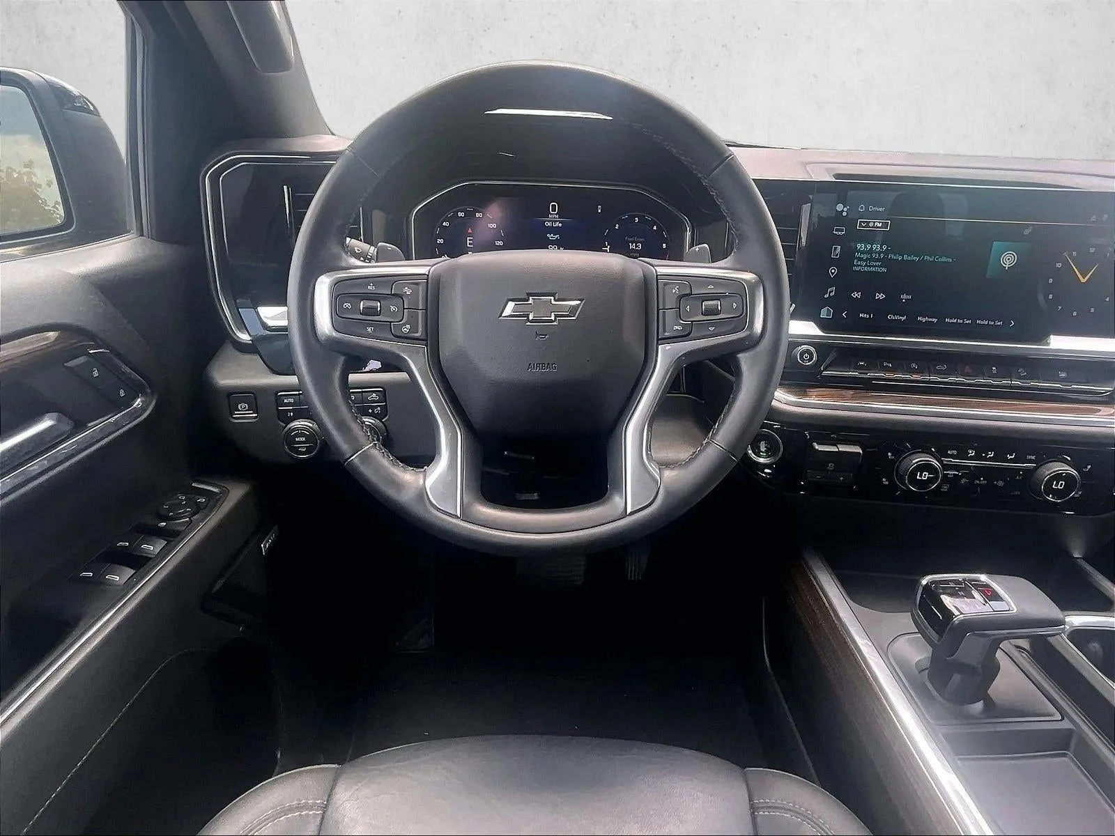 2024 Chevrolet Silverado 1500 RST photo 7