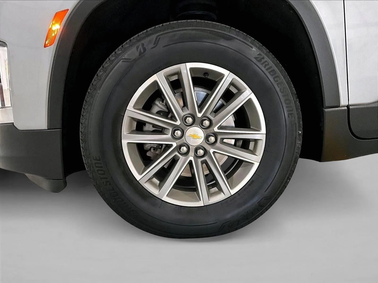 2023 Chevrolet Traverse LT Cloth photo 10