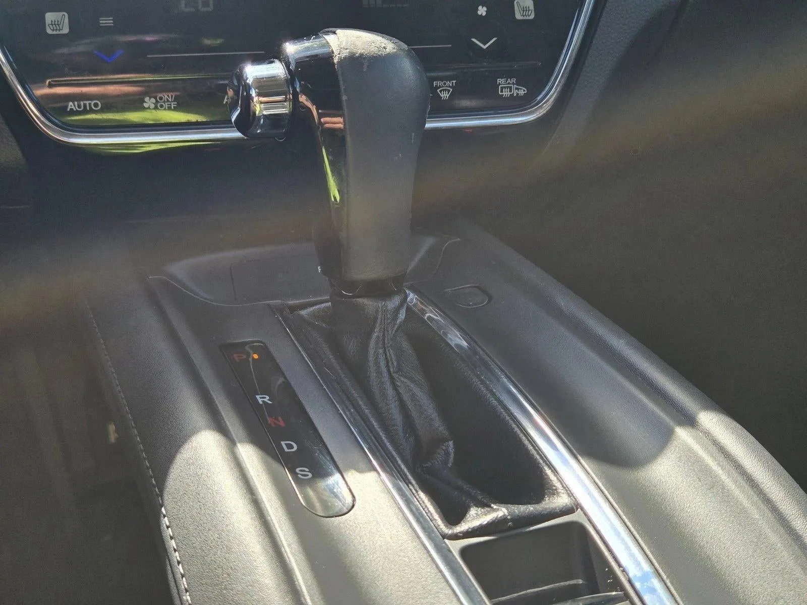 2016 Honda HR-V 2WD EX-L CVT with Navigation photo 10
