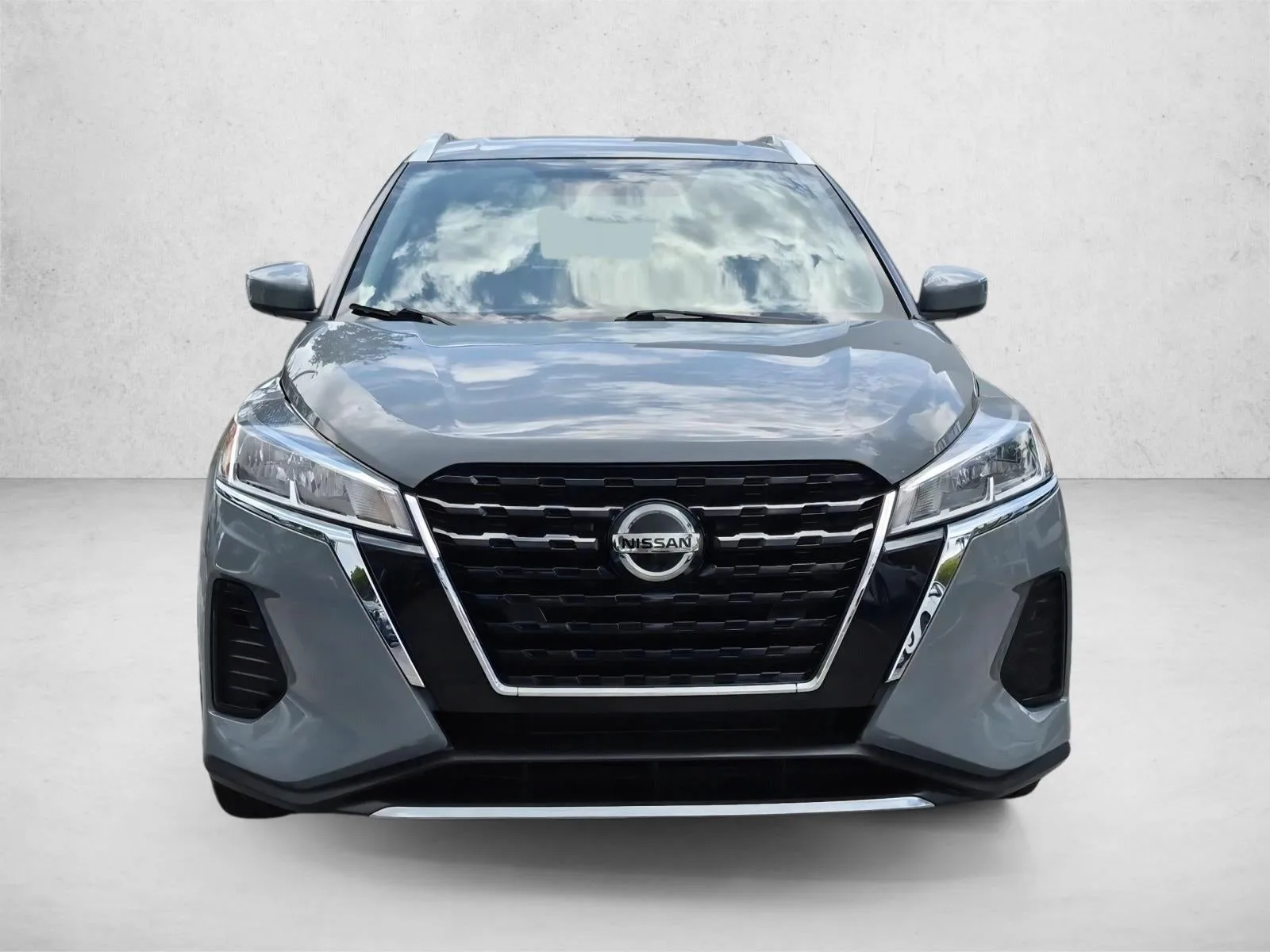 2021 Nissan Kicks SV FWD photo 2