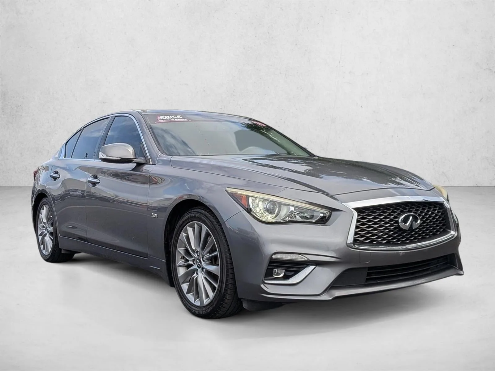 2019 INFINITI Q50 3.0t LUXE RWD photo 3