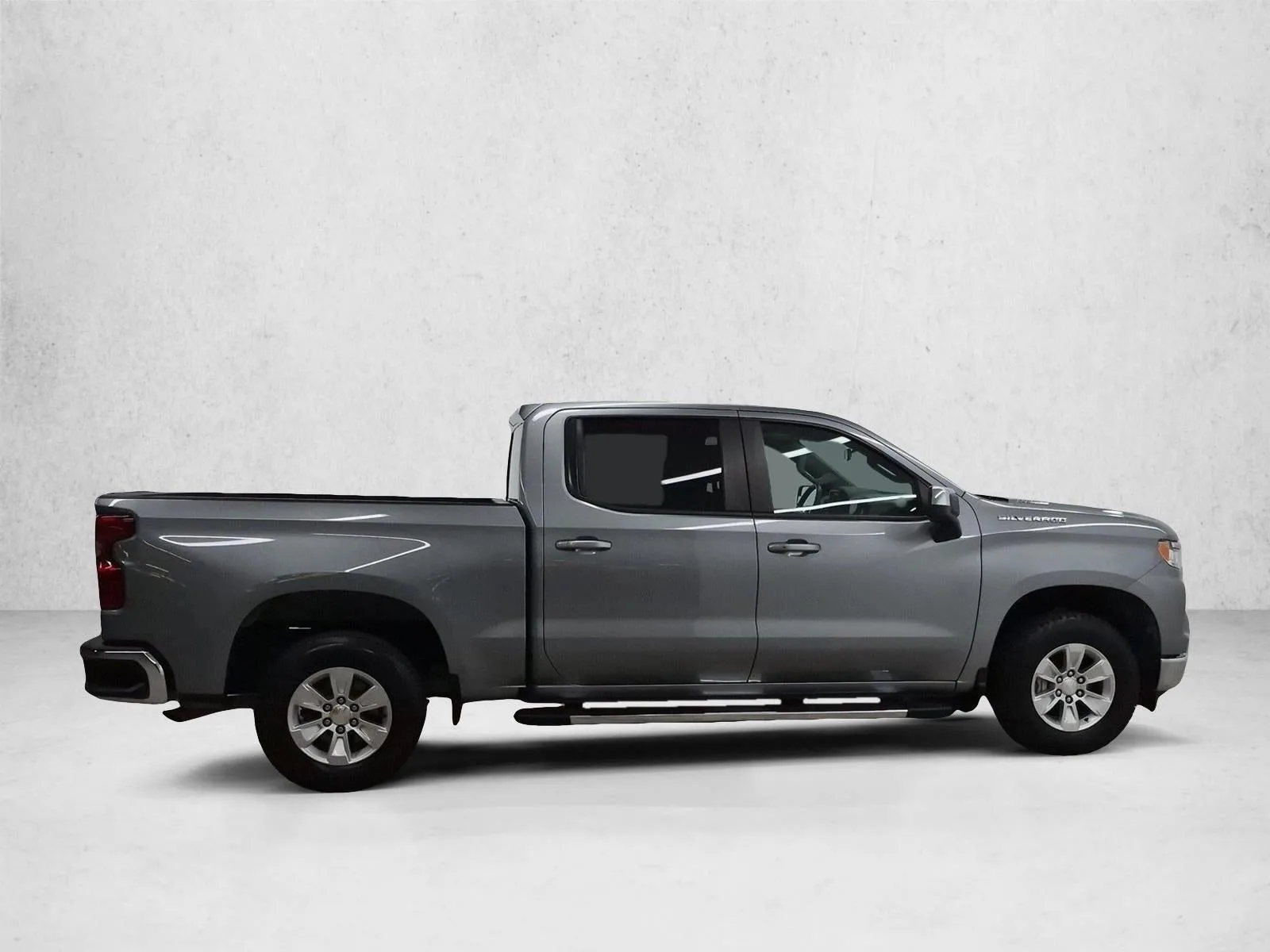 2023 Chevrolet Silverado 1500 LT photo 4