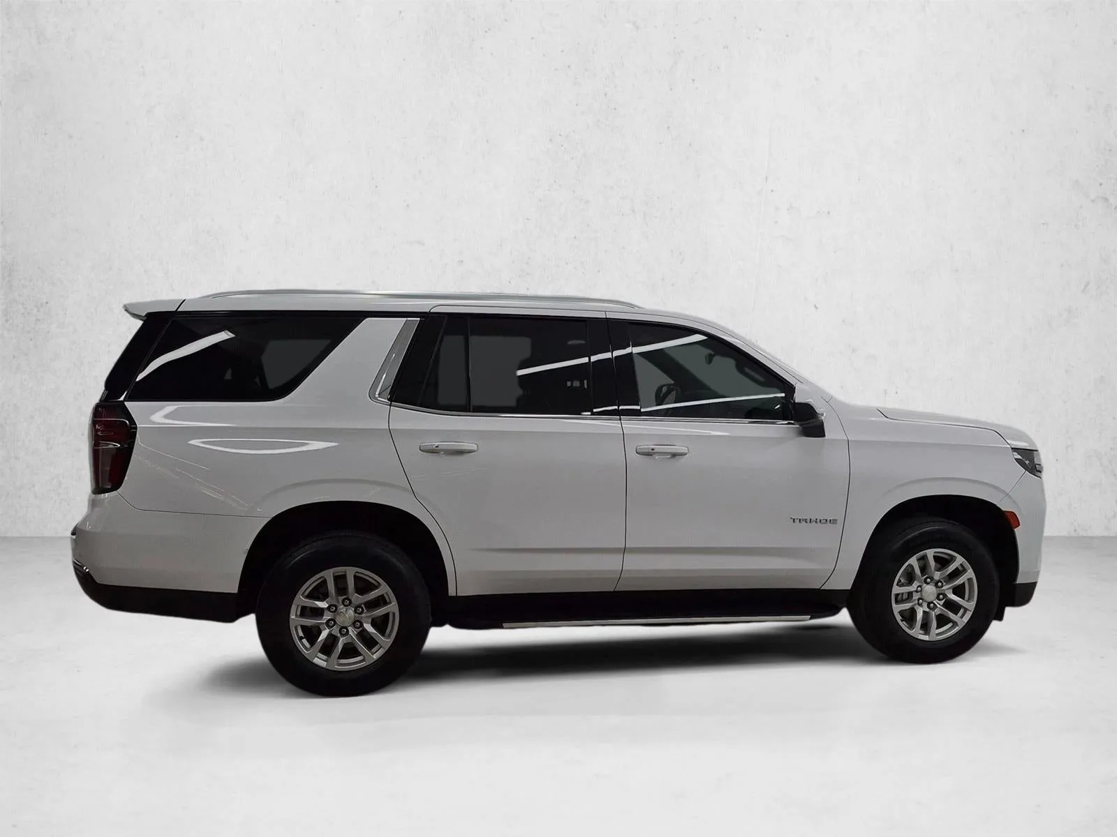2023 Chevrolet Tahoe LS photo 4