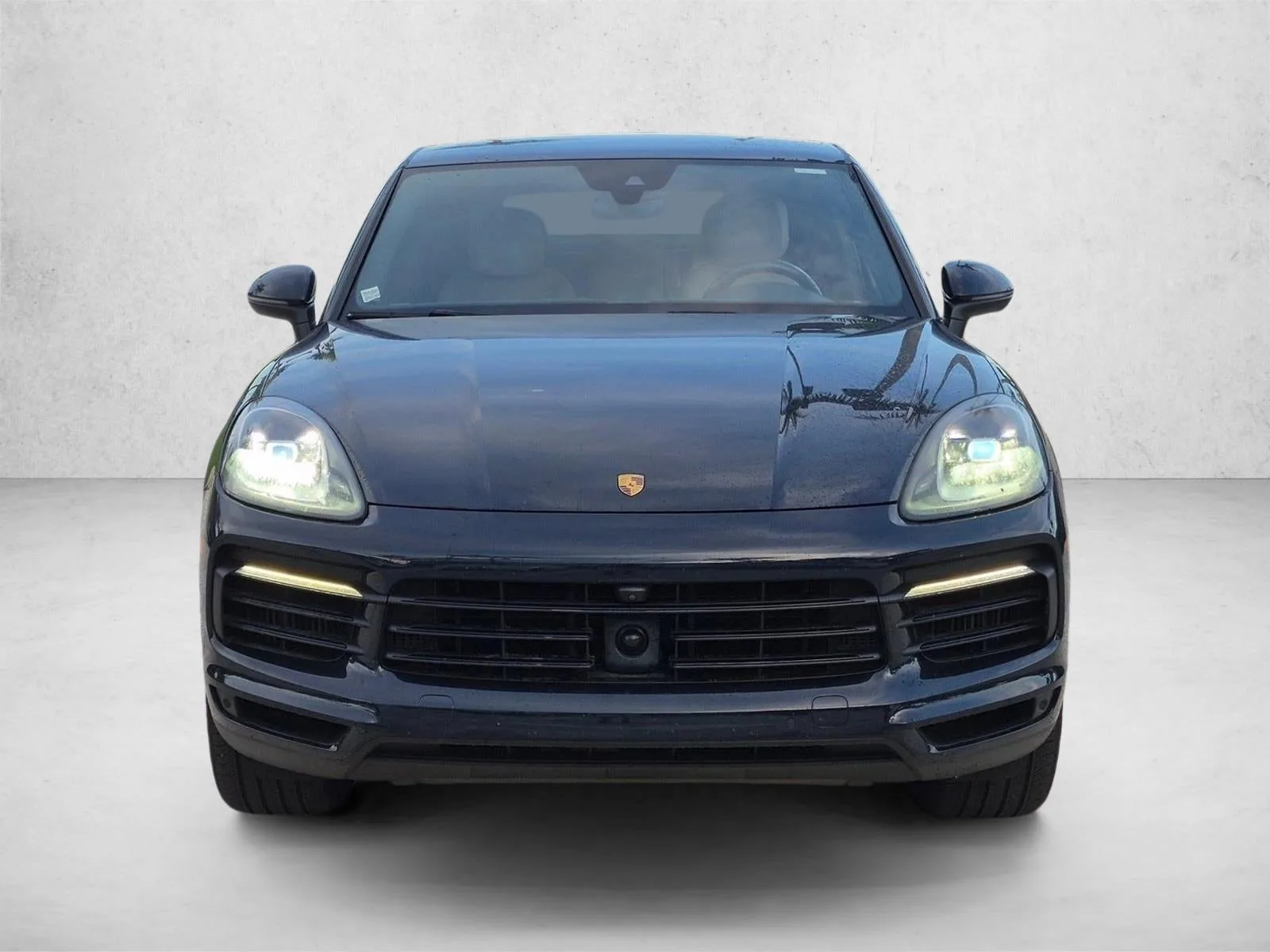 2020 Porsche Cayenne Coupe Base photo 2