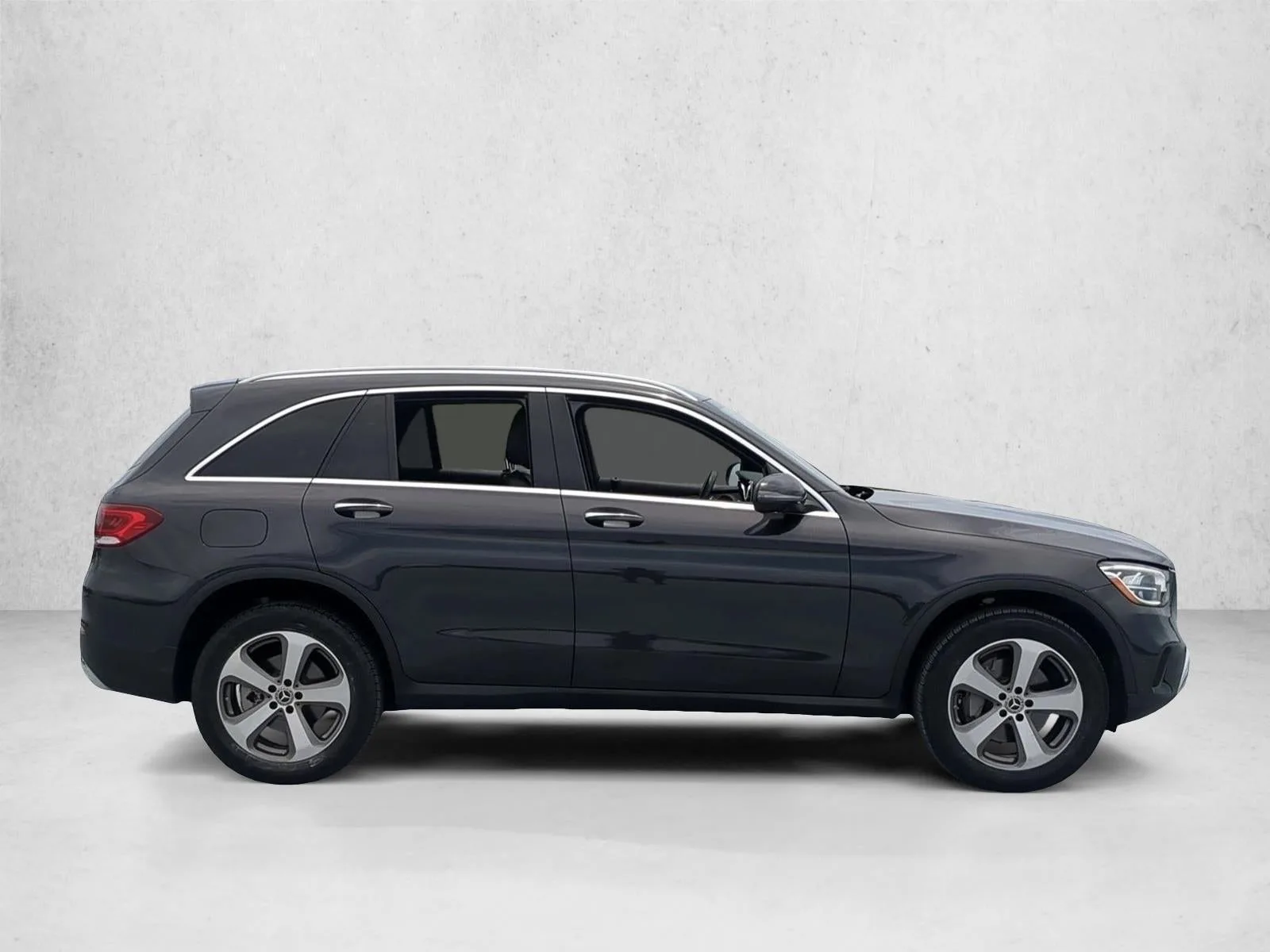 2022 Mercedes-Benz GLC 300 SUV photo 4