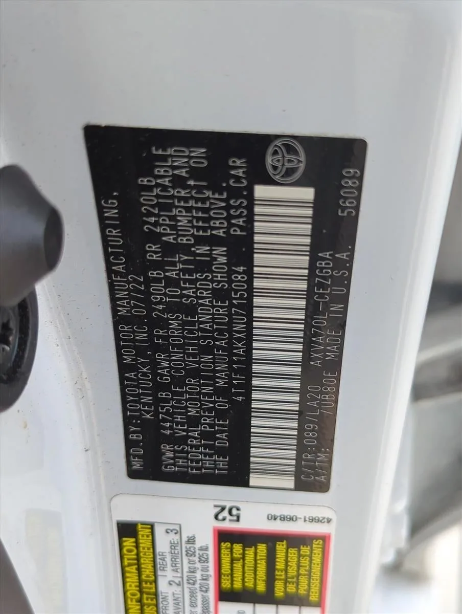 2022 Toyota Camry XLE Auto (SE) photo 2