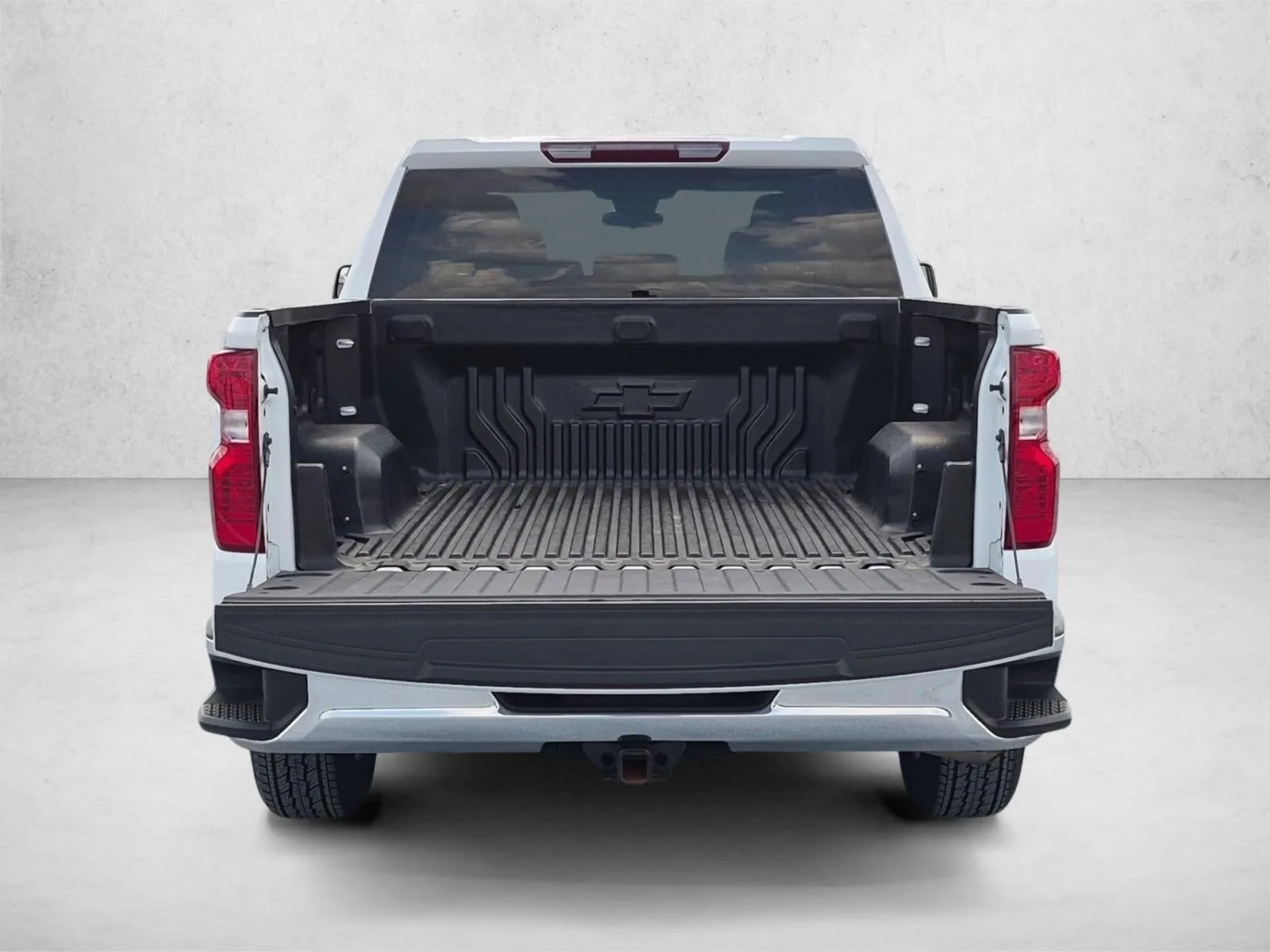 2023 Chevrolet Silverado 1500 LT photo 6