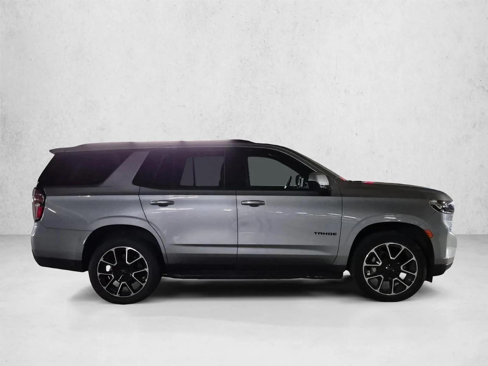 2023 Chevrolet Tahoe RST photo 4