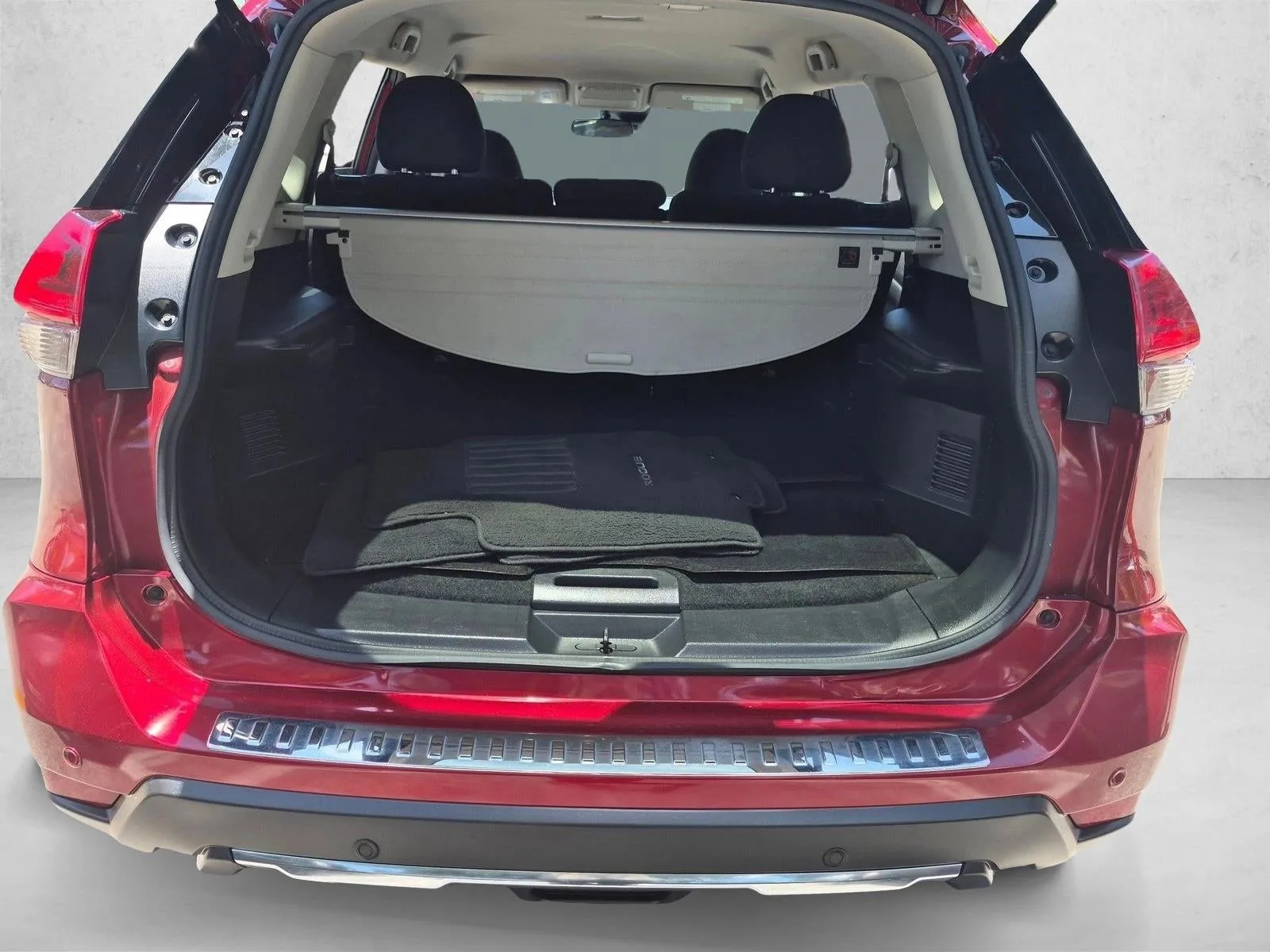 2020 Nissan Rogue FWD SV photo 6