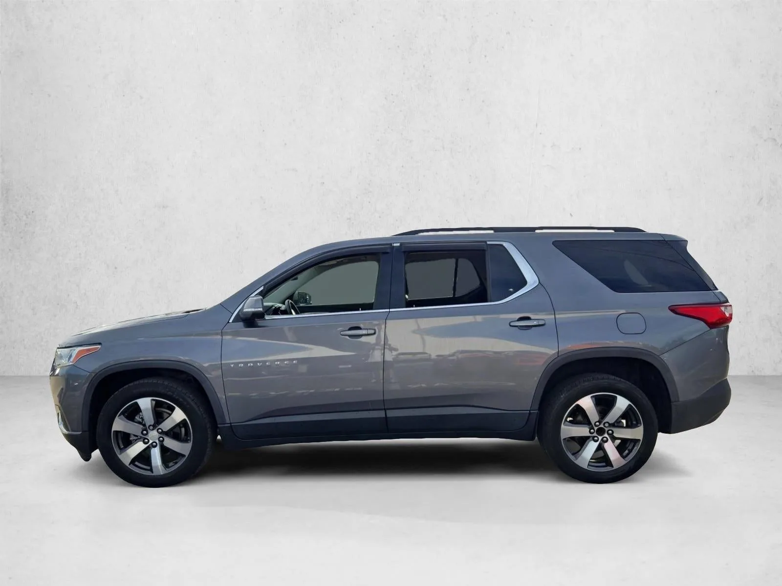 2021 Chevrolet Traverse LT Leather photo 8