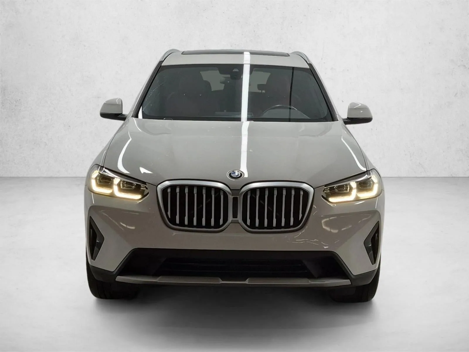 2022 BMW X3 sDrive30i photo 2