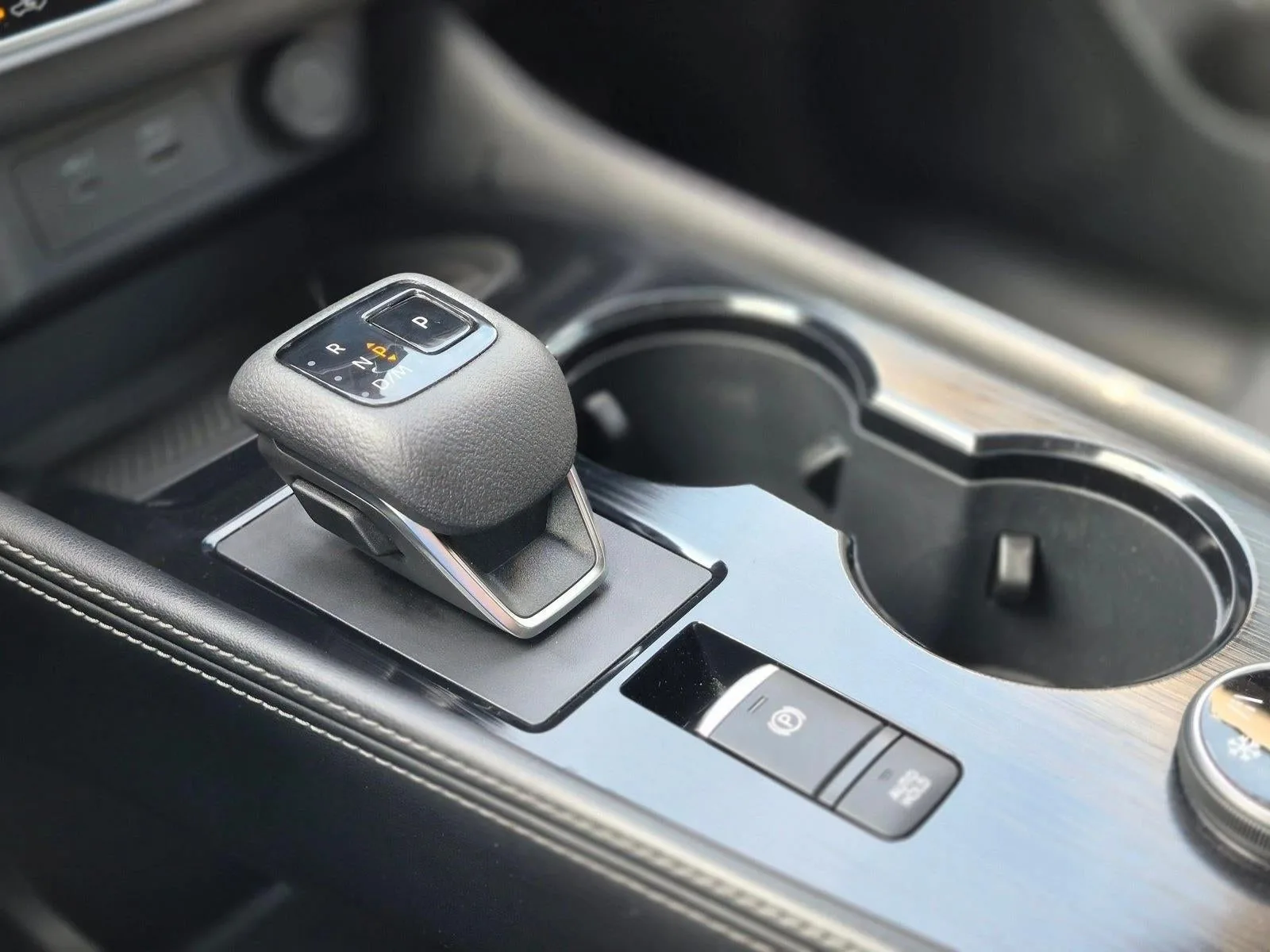 2023 Nissan Rogue AWD SL photo 12