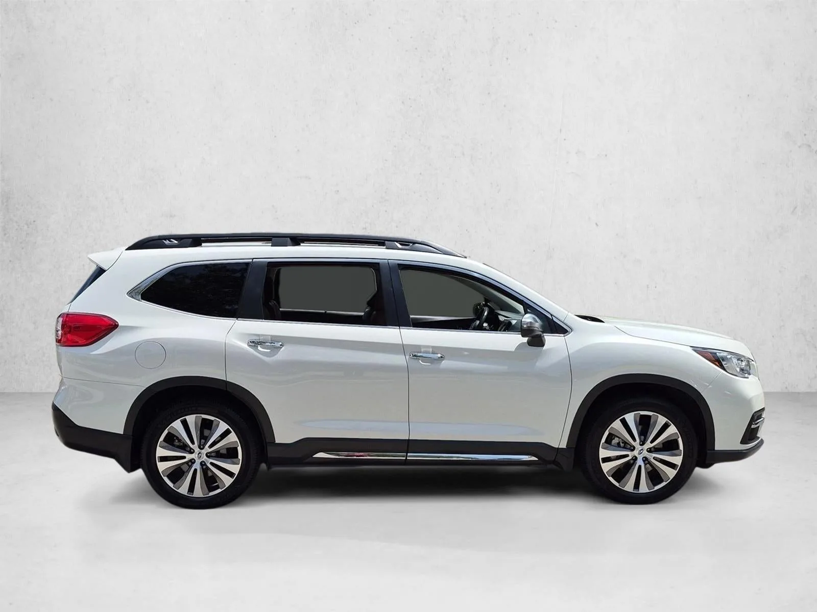 2021 Subaru Ascent Touring 7-Passenger photo 4
