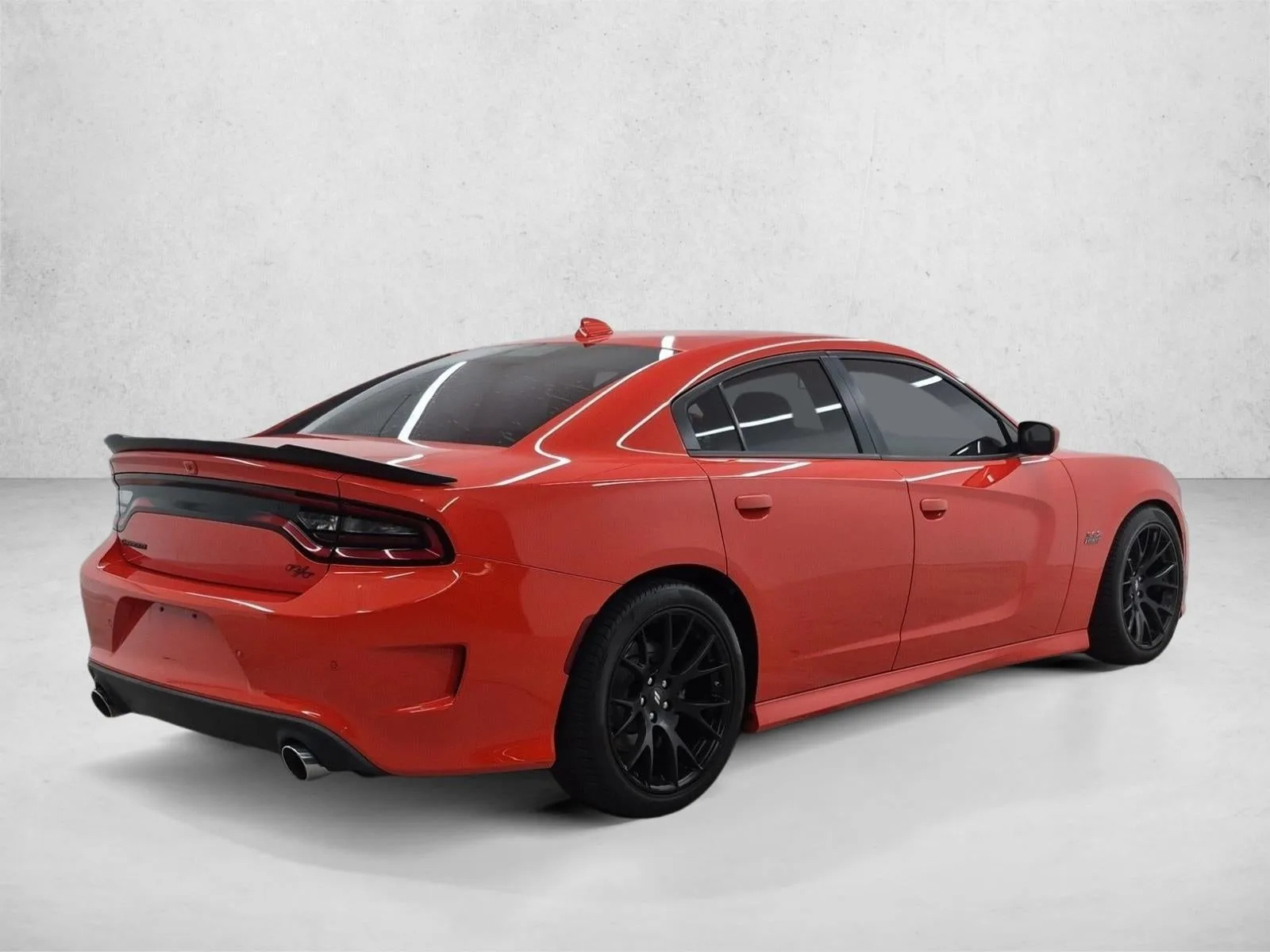 2018 Dodge Charger R/T Scat Pack RWD photo 5