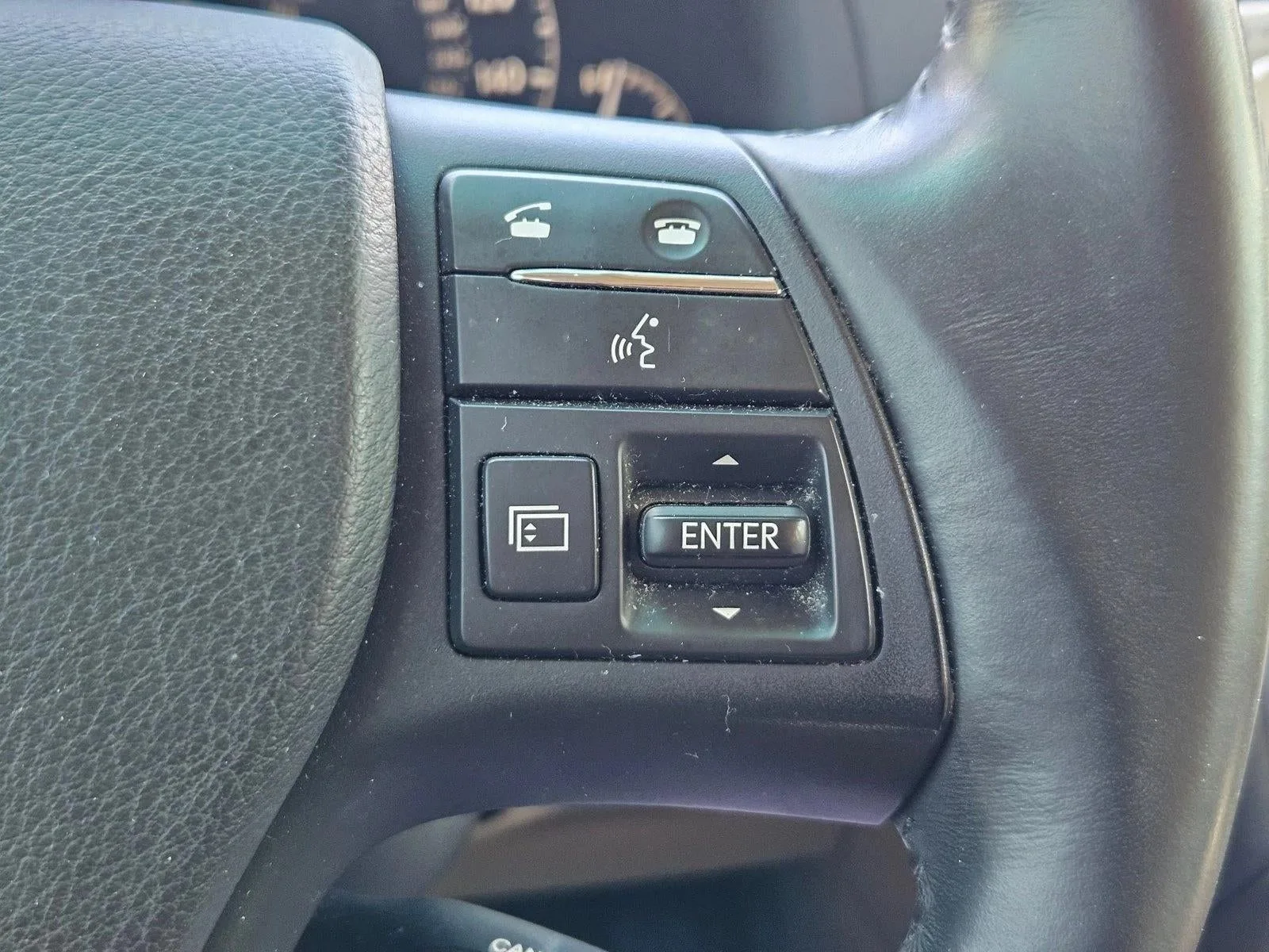 2011 Lexus RX 350 AWD 4dr photo 12