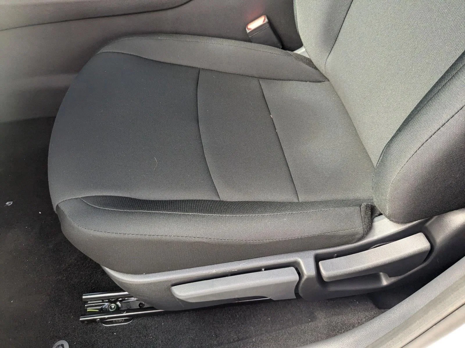 2025 Nissan Sentra S CVT photo 4