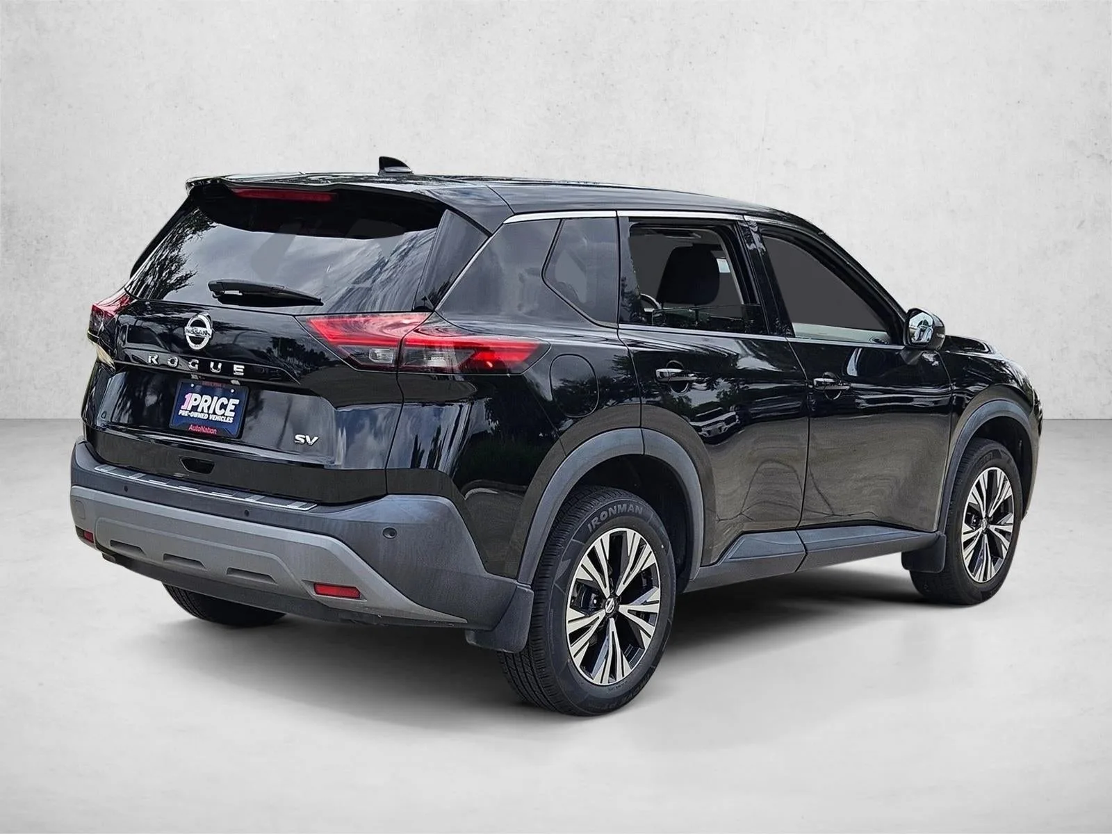 2021 Nissan Rogue FWD SV photo 5