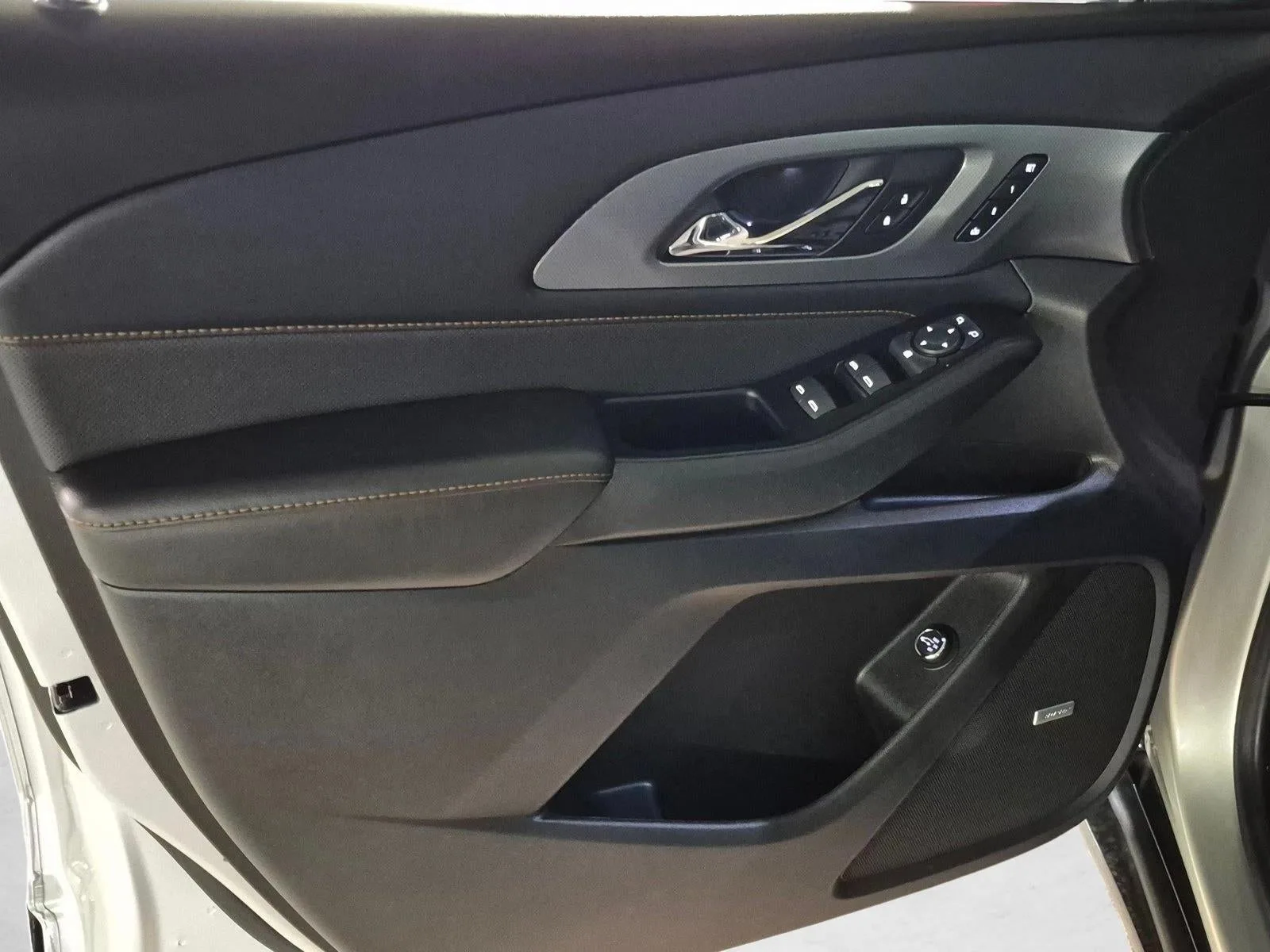 2019 Chevrolet Traverse Premier photo 11