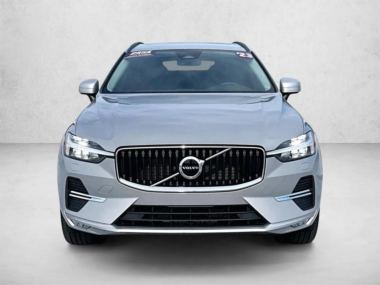 2023 Volvo XC60 Core photo 3