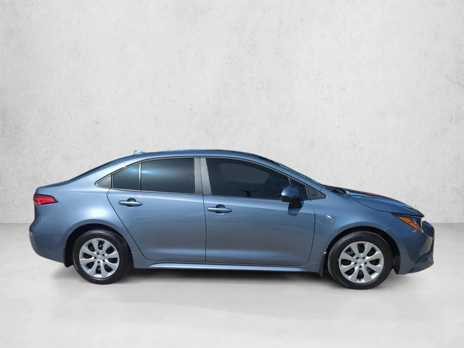 2026 Toyota Corolla LE CVT (Natl) photo 4