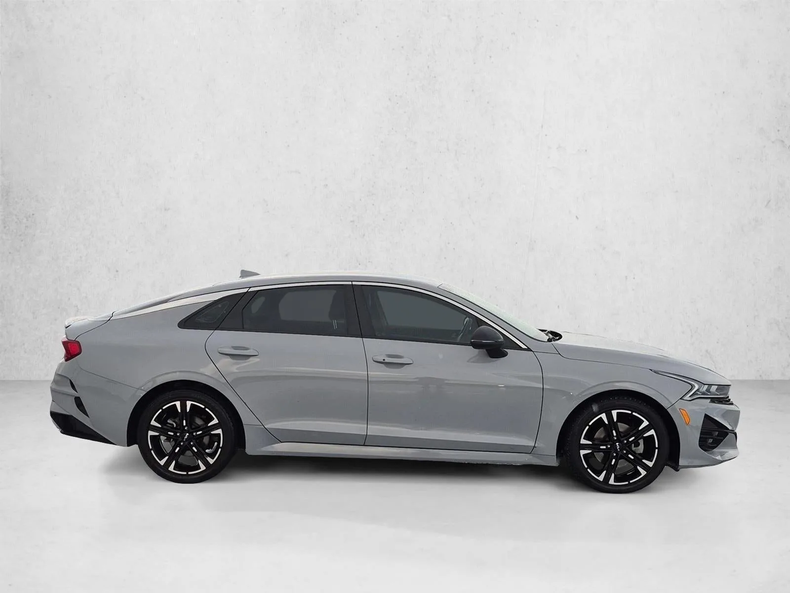 2023 Kia K5 GT-Line photo 4
