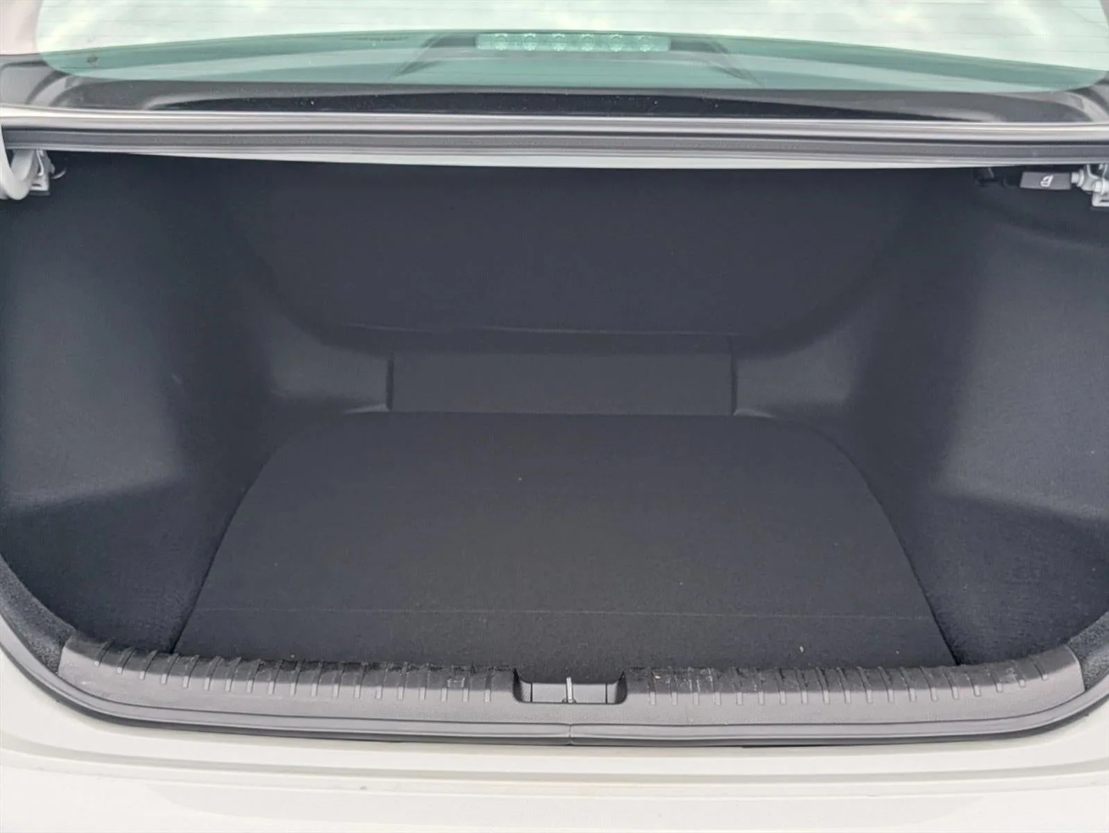2023 Honda Accord Sedan LX CVT photo 6