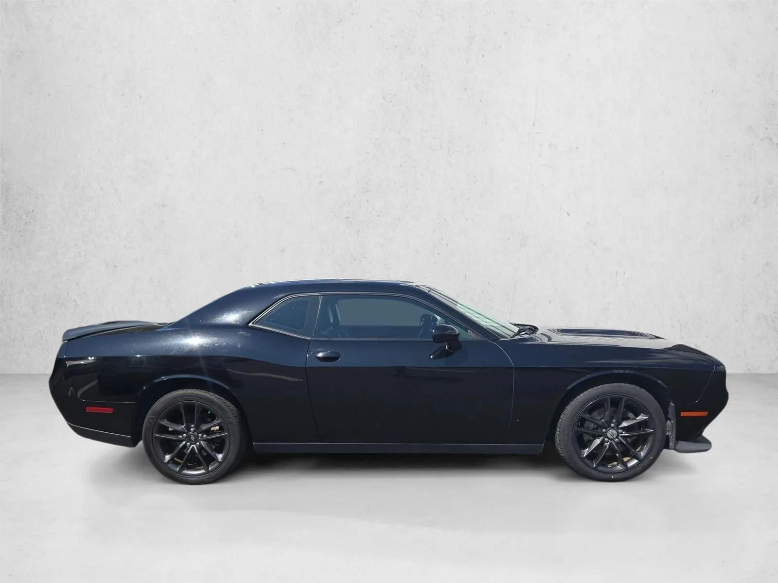 2021 Dodge Challenger GT AWD photo 4