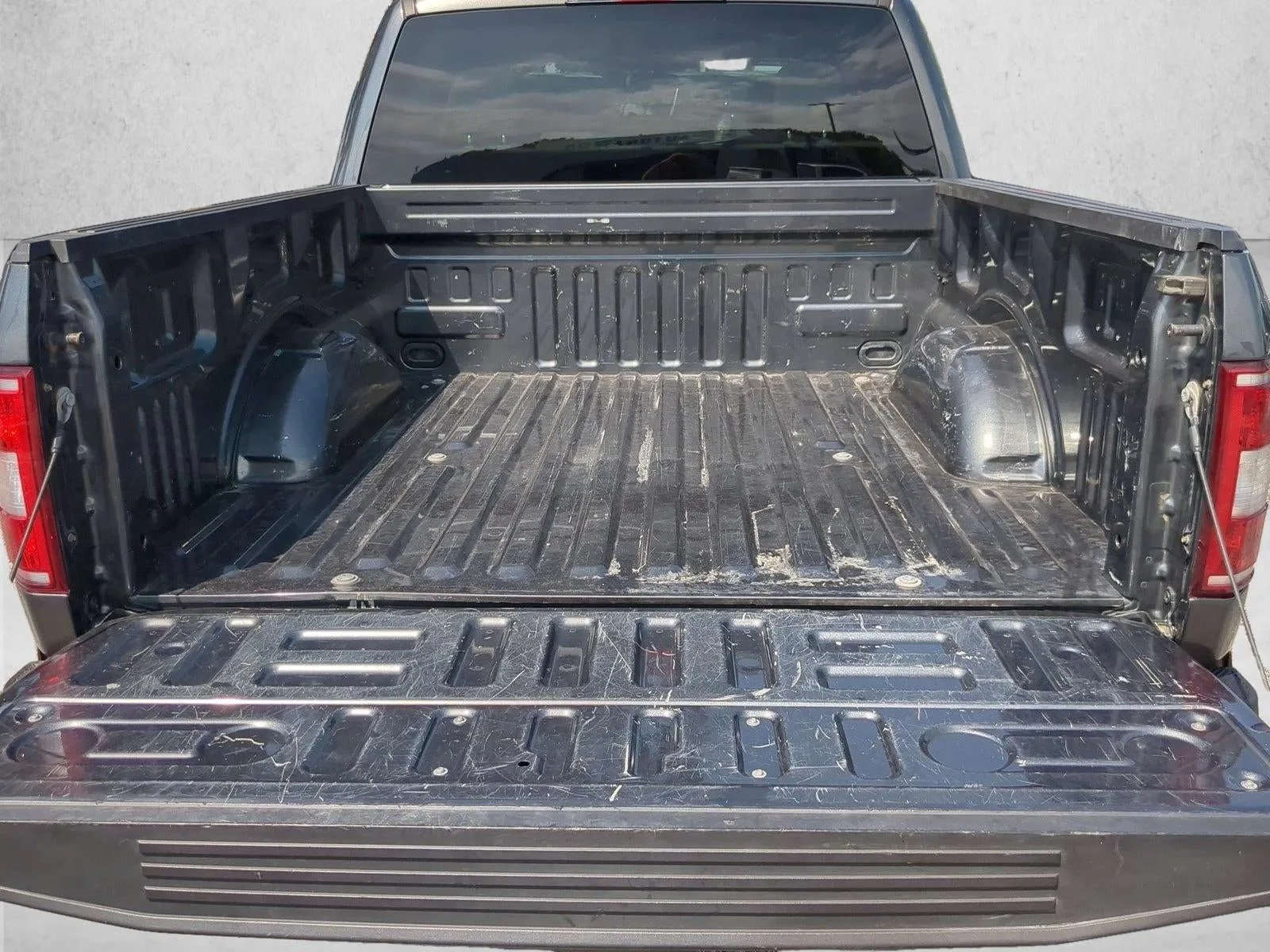 2018 Ford F-150 XLT photo 6