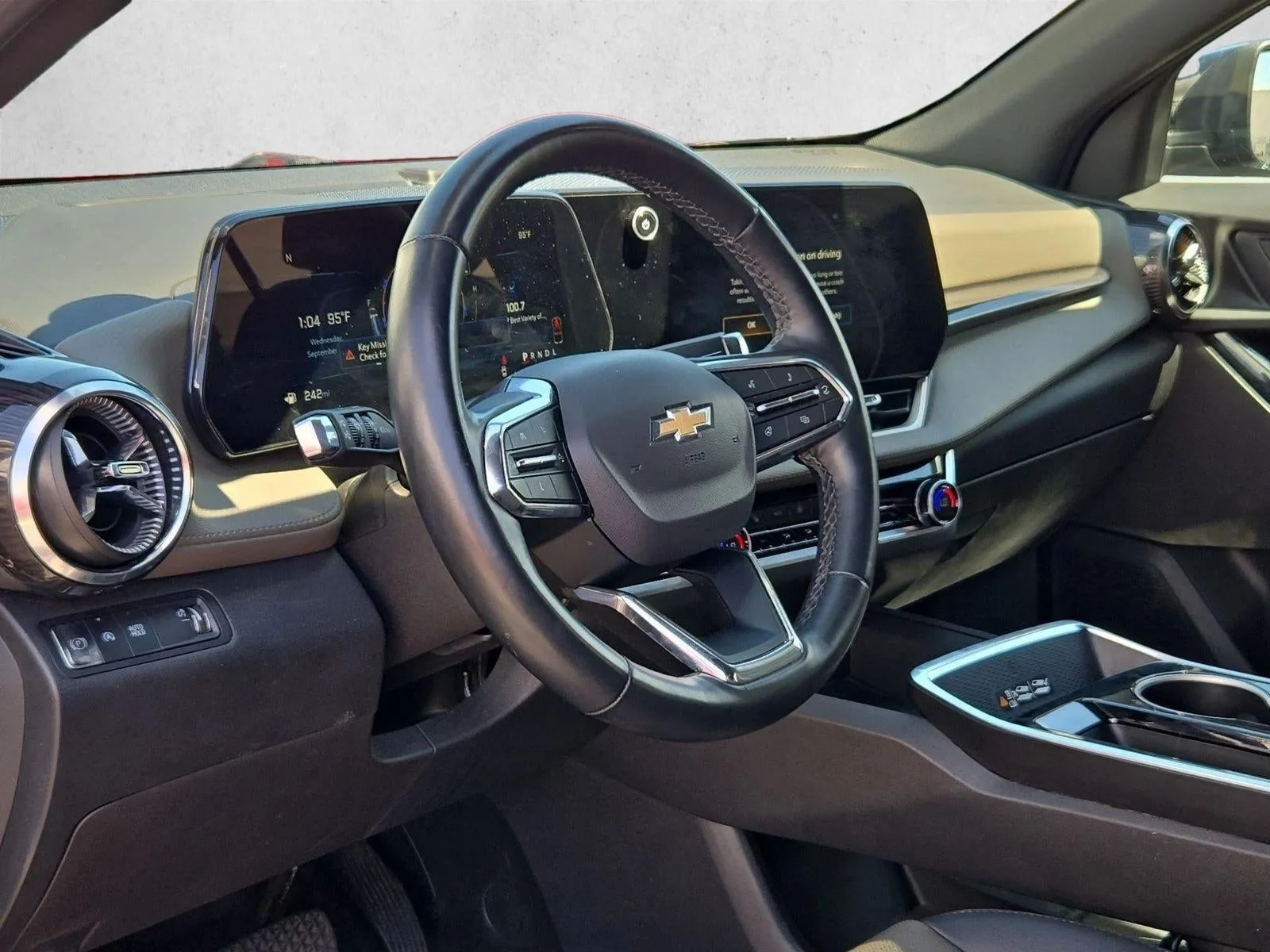 2025 Chevrolet Equinox LT photo 10