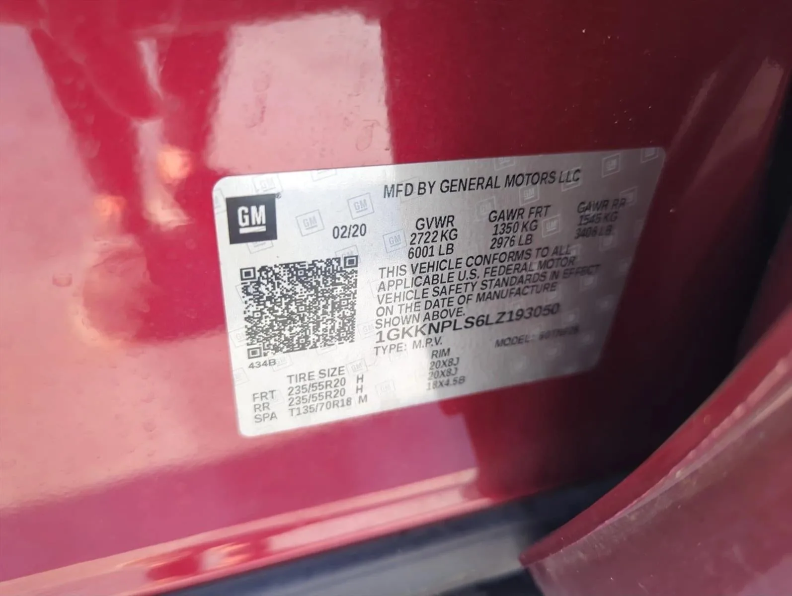 2020 GMC Acadia FWD Denali photo 2