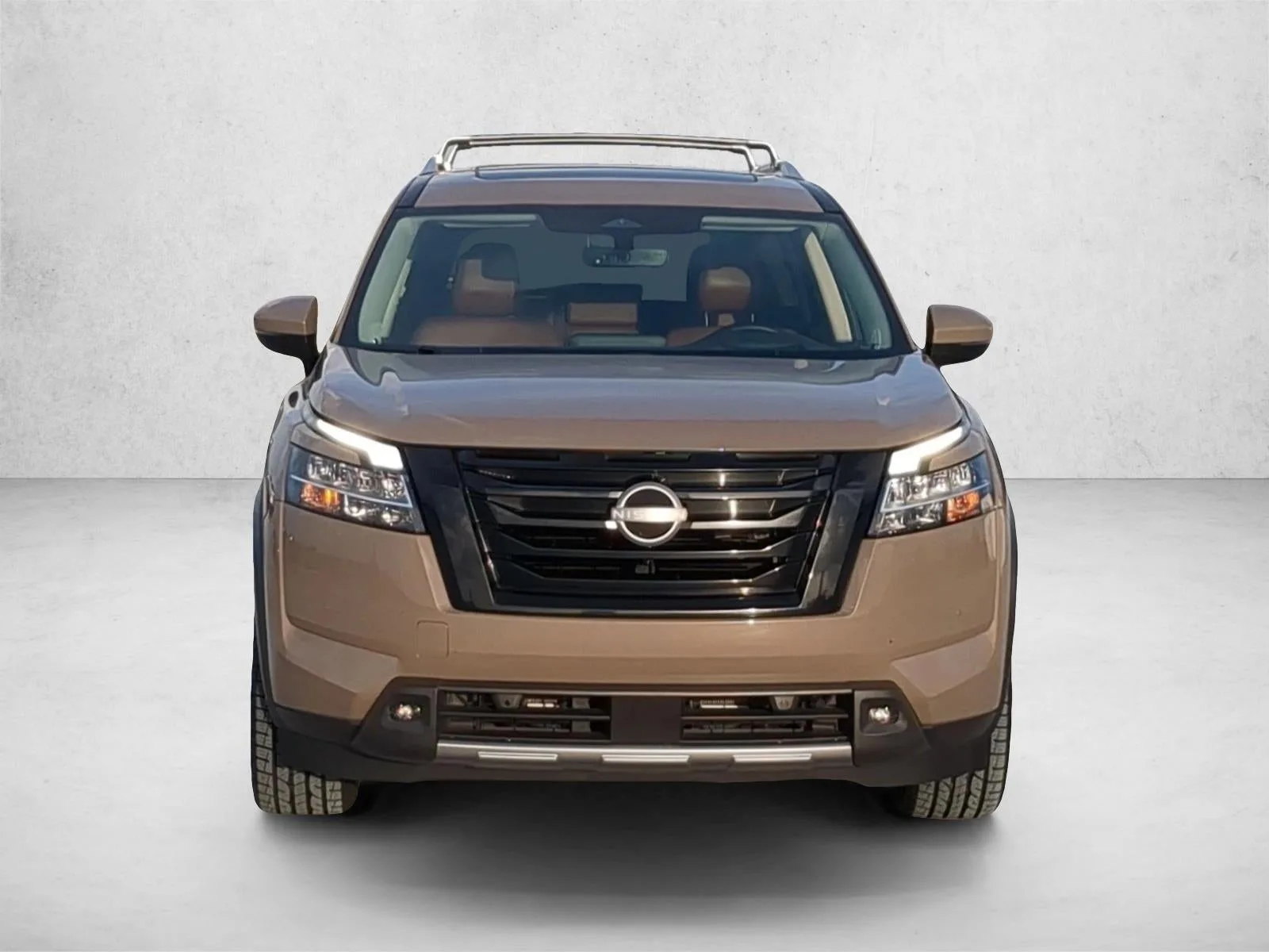 2023 Nissan Pathfinder Platinum 4WD photo 2