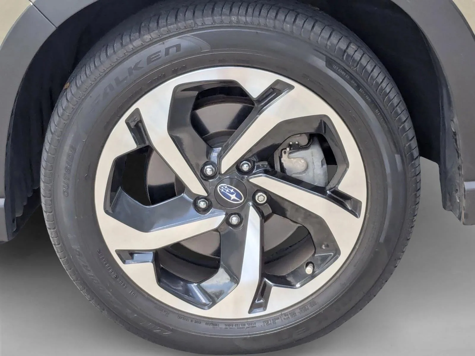 2024 Subaru Forester Touring photo 24