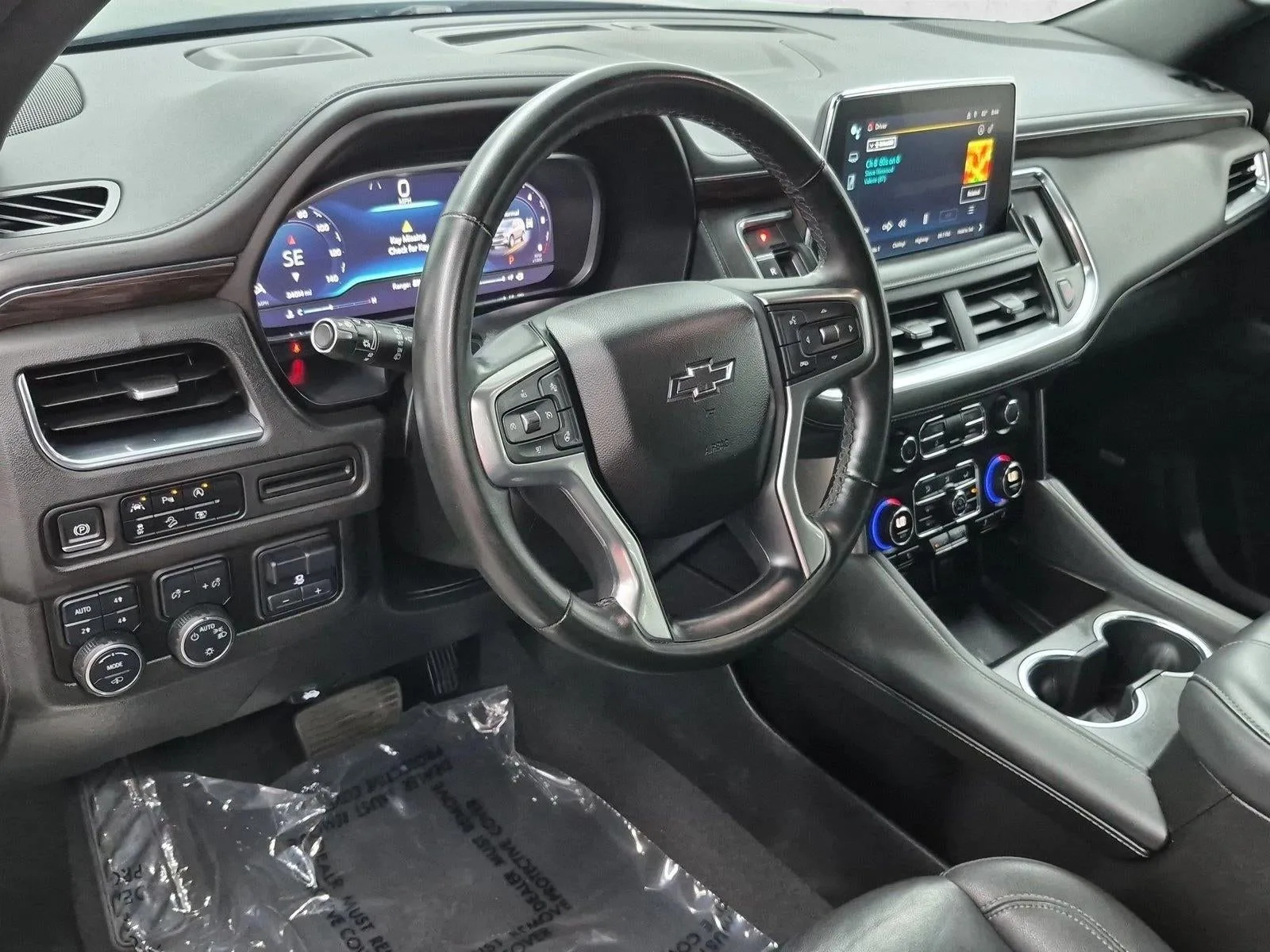 2023 Chevrolet Suburban Z71 photo 10