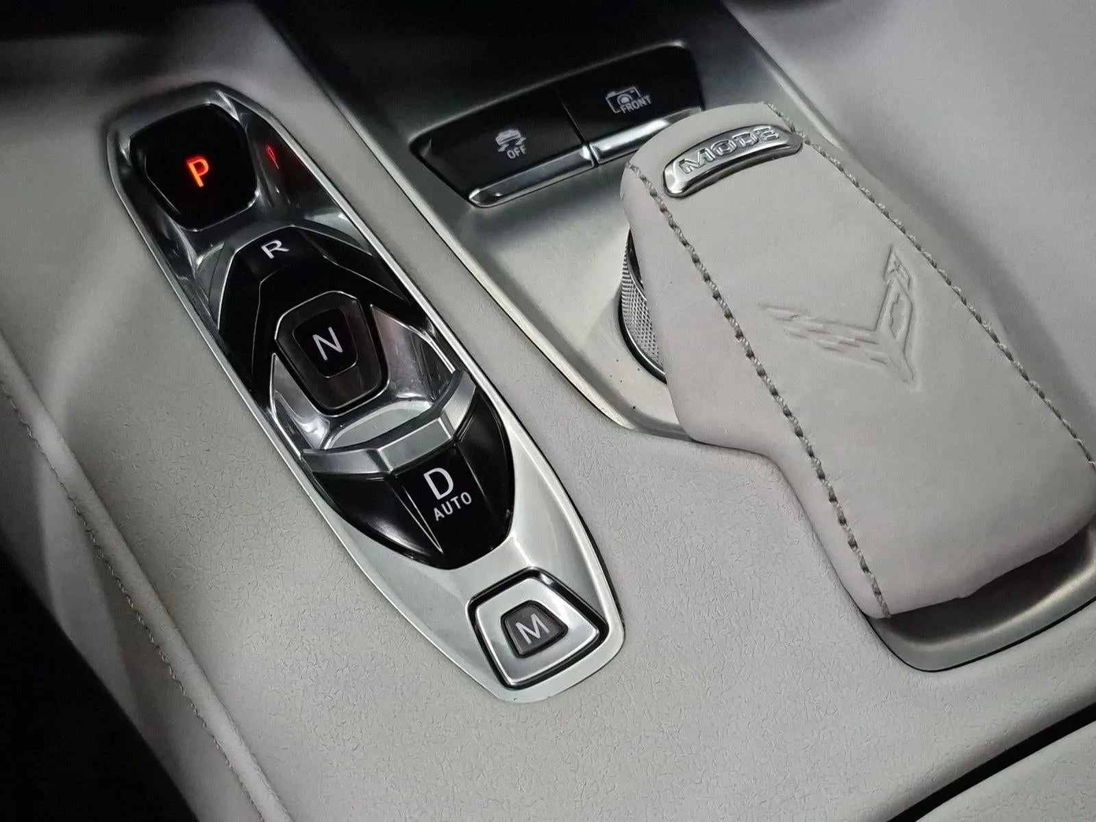 2023 Chevrolet Corvette Stingray 2LT photo 12