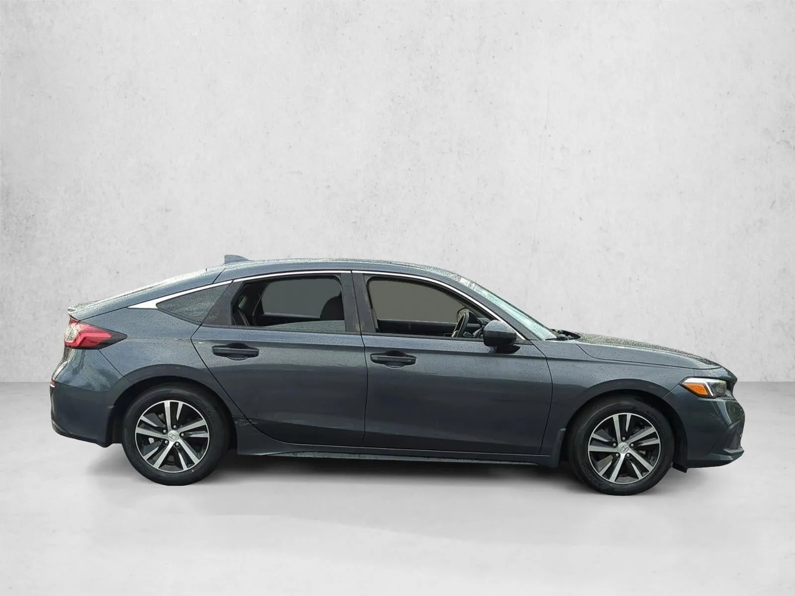2024 Honda Civic Hatchback LX CVT photo 4