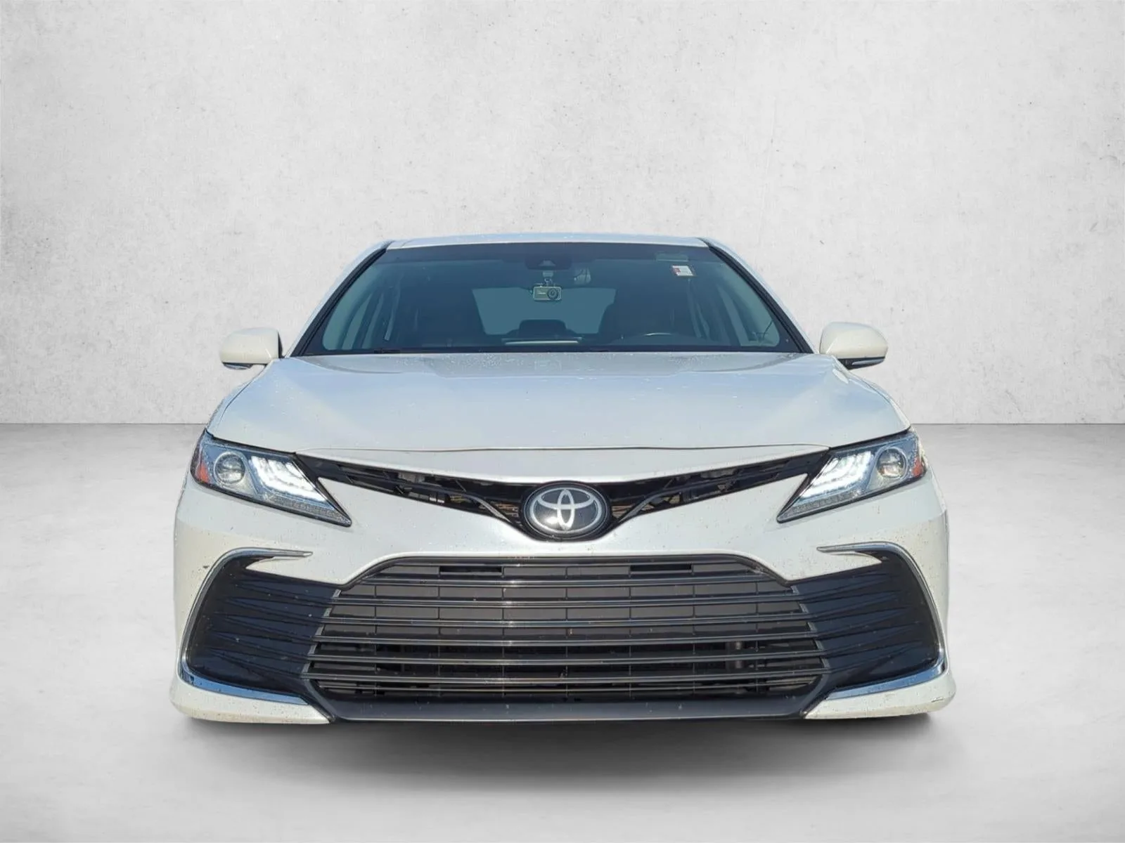 2022 Toyota Camry XLE Auto (SE) photo 3
