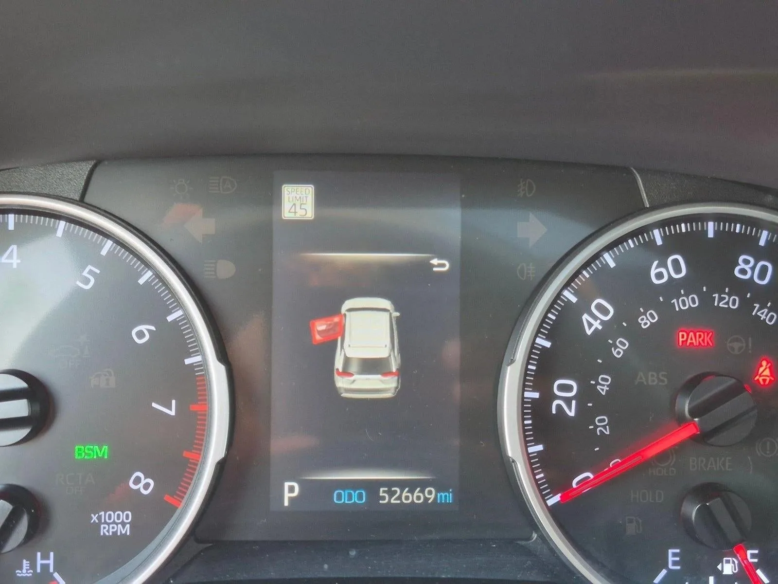 2019 Toyota RAV4 XLE Premium FWD (Natl) photo 10