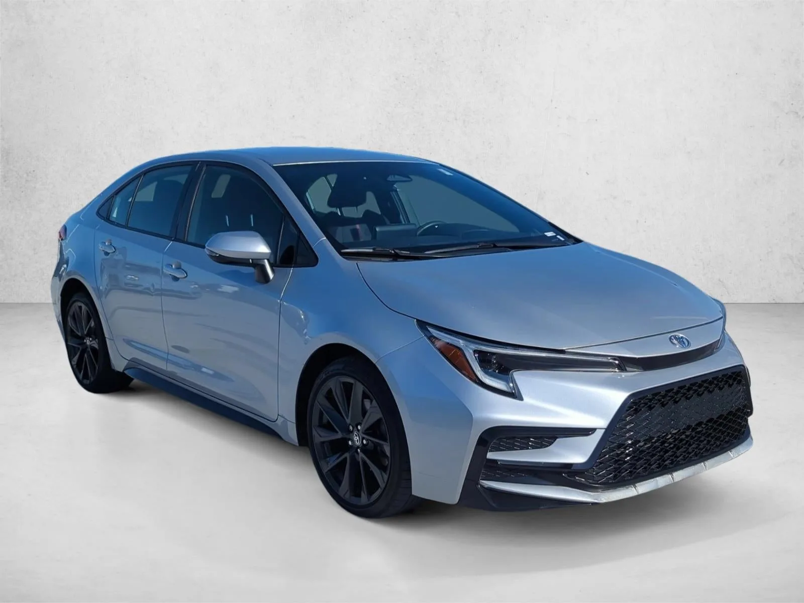 2024 Toyota Corolla SE CVT (Natl) photo 3
