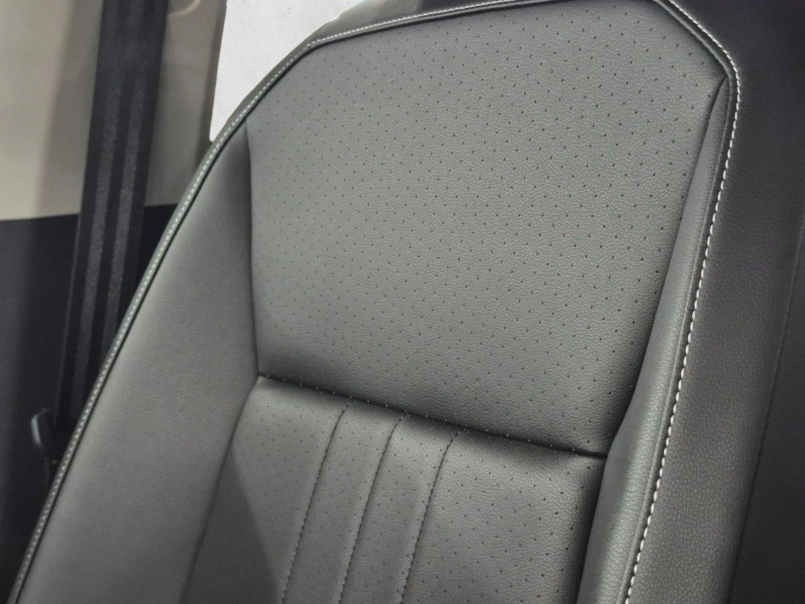 2023 Volkswagen Tiguan 2.0T SE 4MOTION photo 11