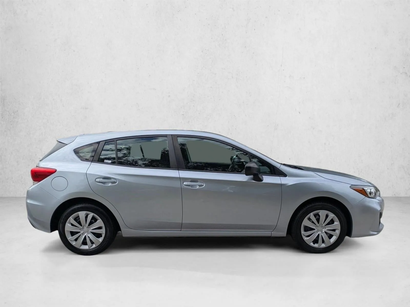 2018 Subaru Impreza 2.0i 5-door CVT photo 4