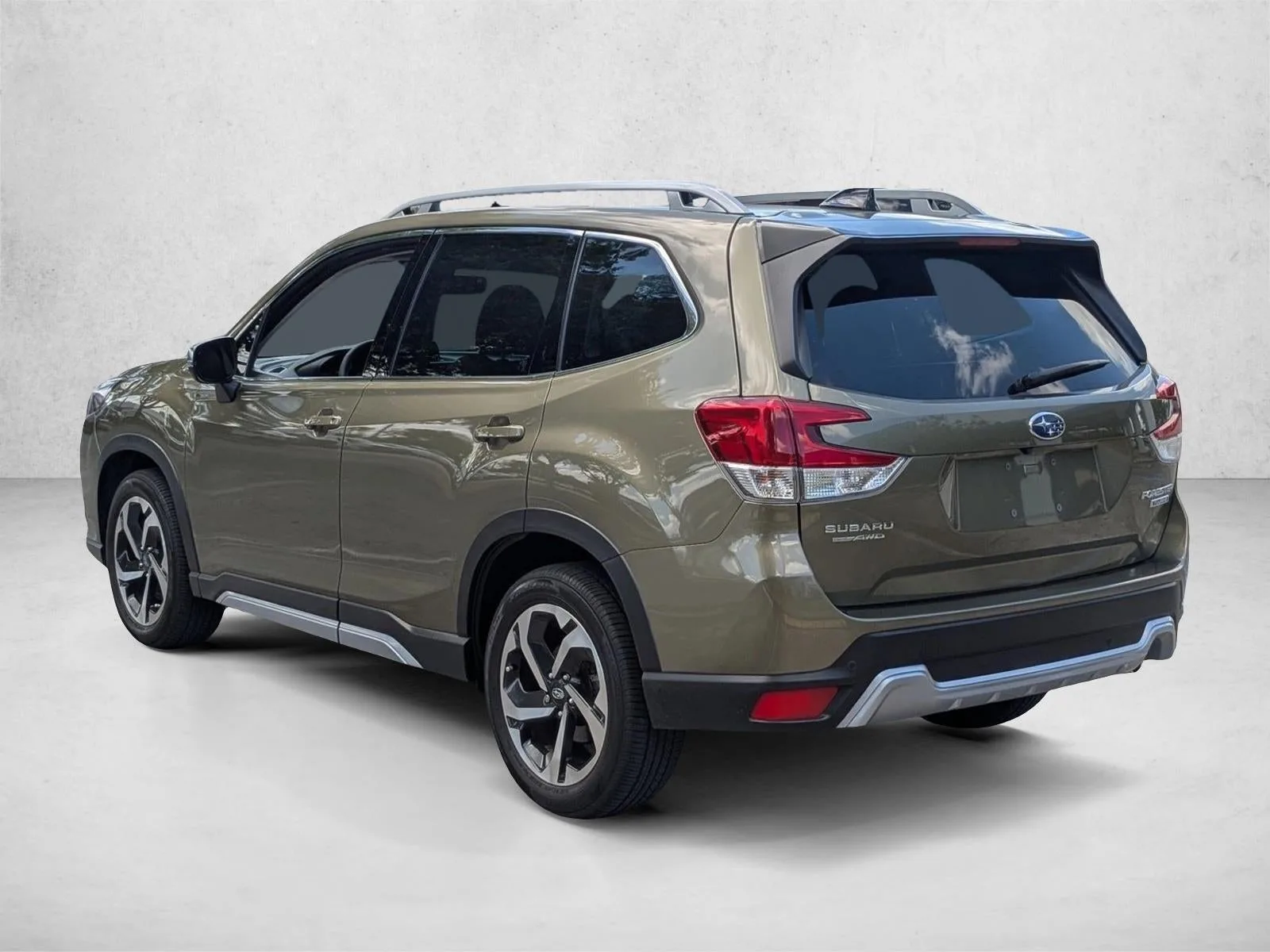 2024 Subaru Forester Touring photo 8