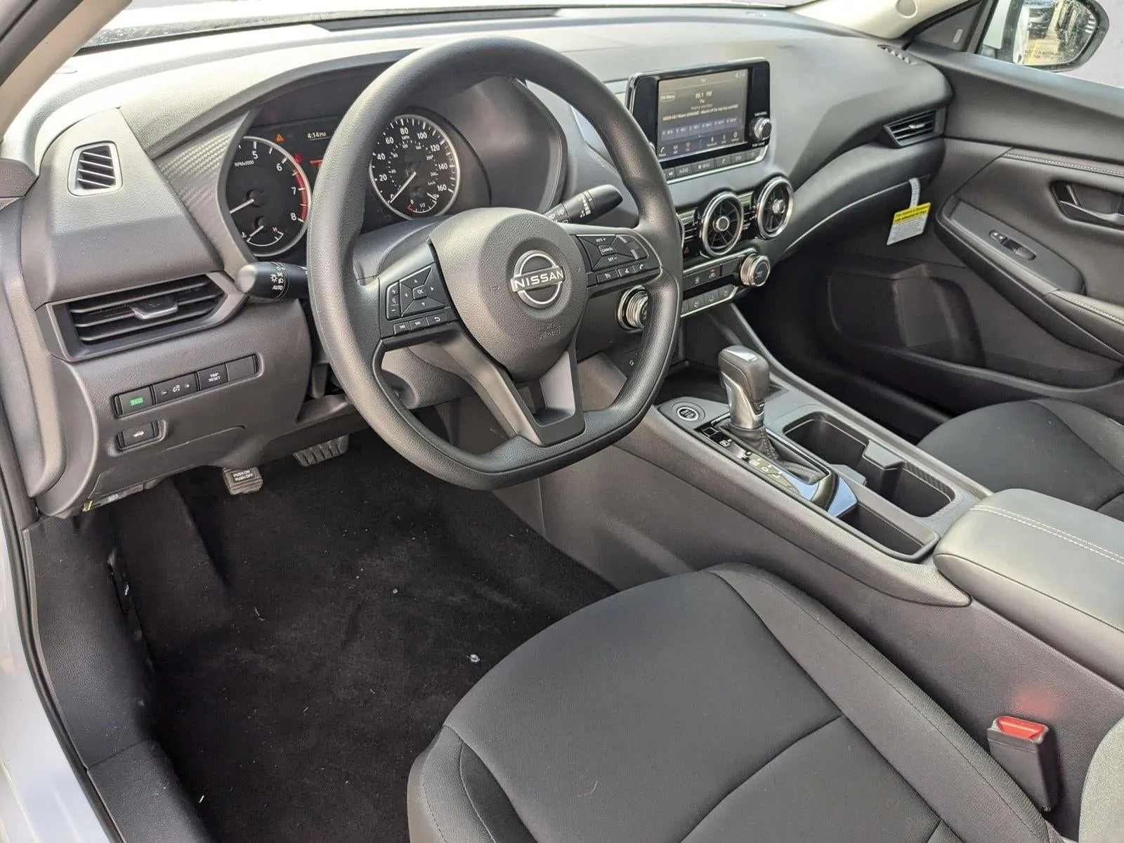 2025 Nissan Sentra S CVT photo 3