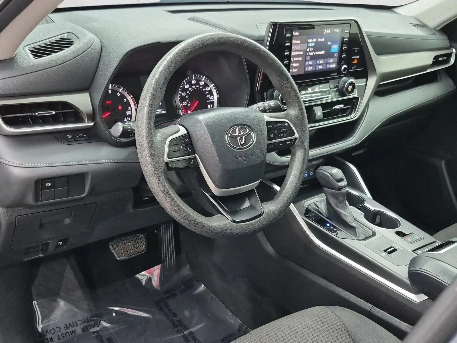 2022 Toyota Highlander L photo 10