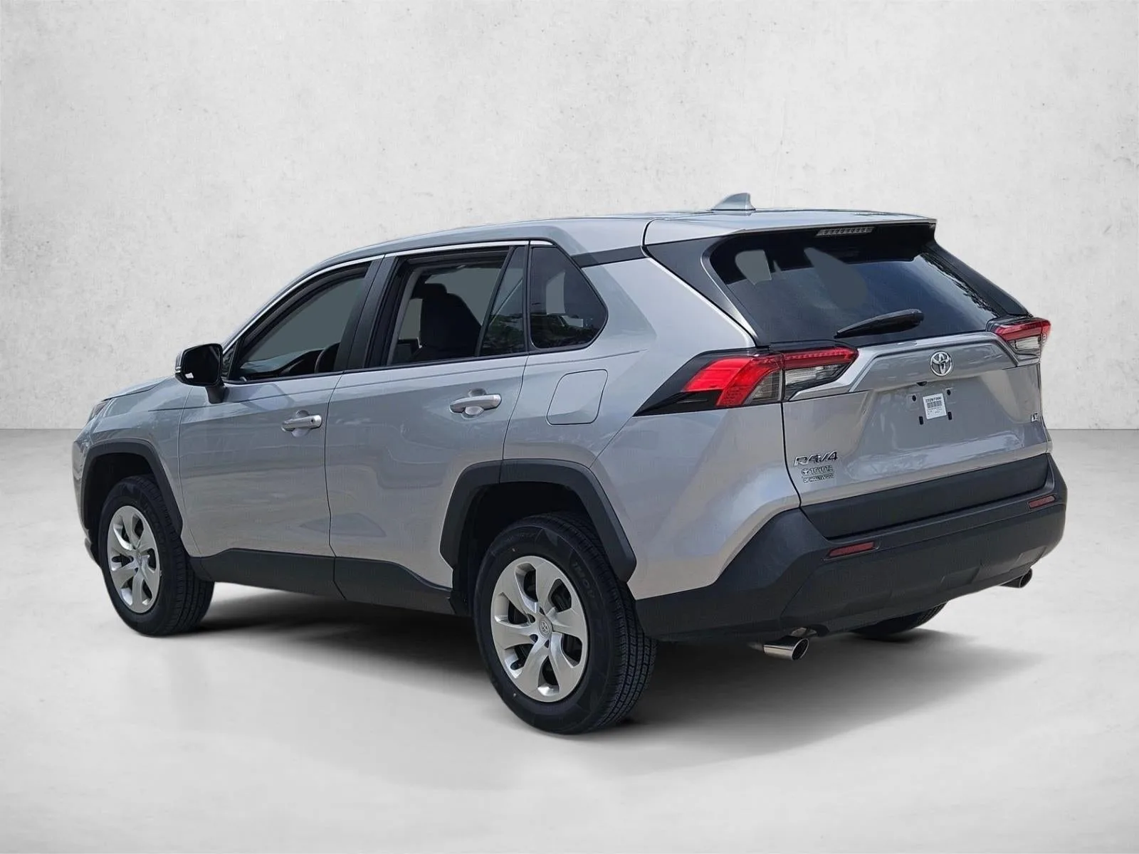 2023 Toyota RAV4 LE FWD (GS) photo 8